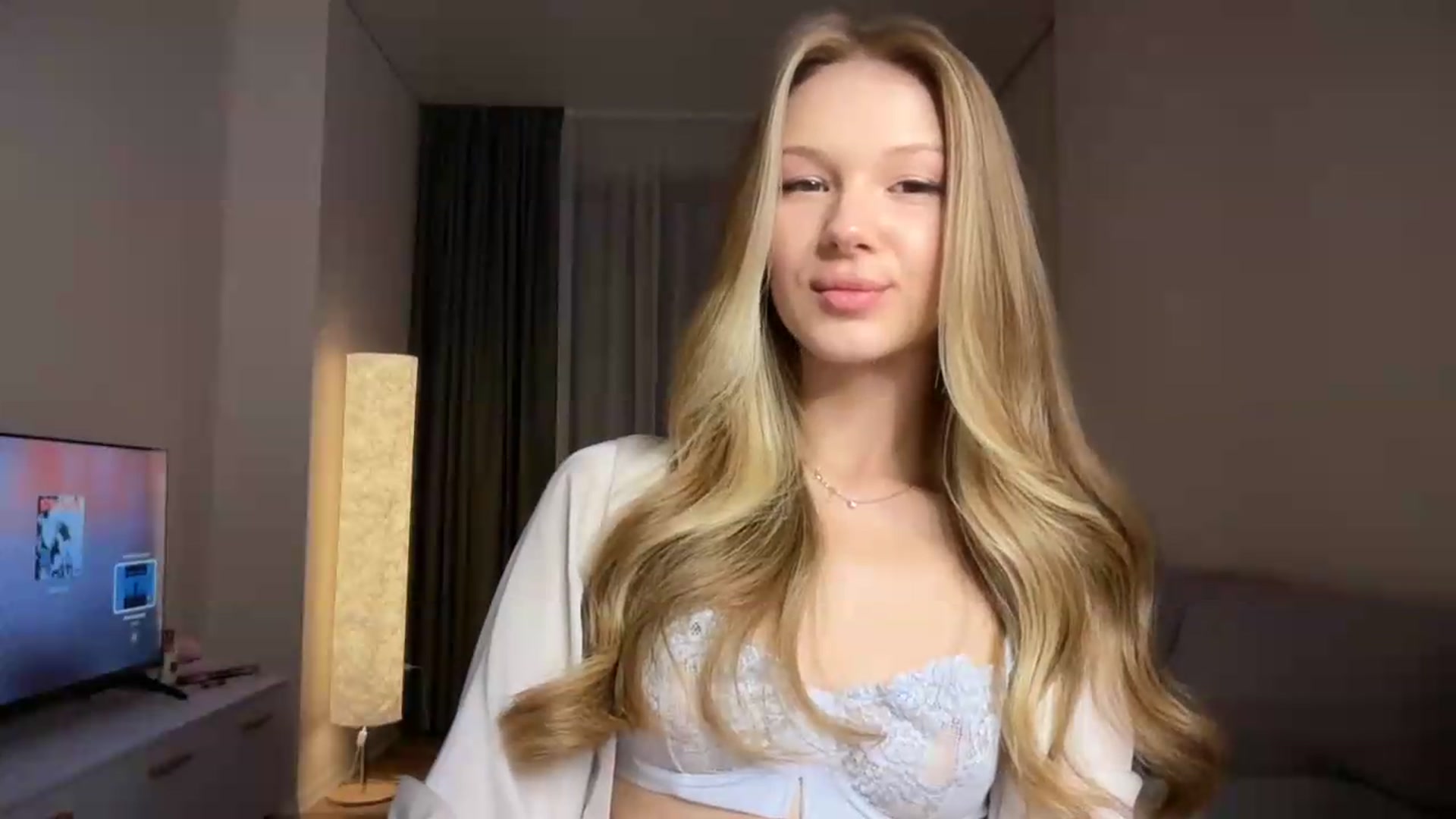 Gallery image thumbnail from CuteBlonde's myfreecams stream on, 09/09/2026, 18:28 image 7 of 20