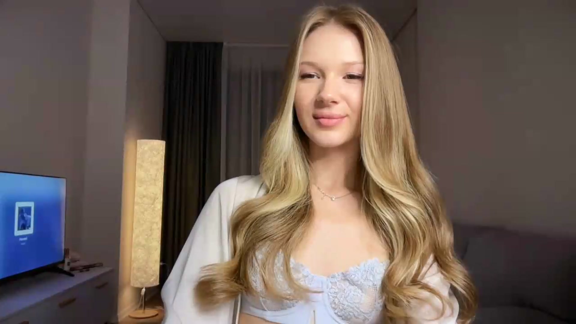 Gallery image thumbnail from CuteBlonde's myfreecams stream on, 09/09/2026, 18:28 image 17 of 20