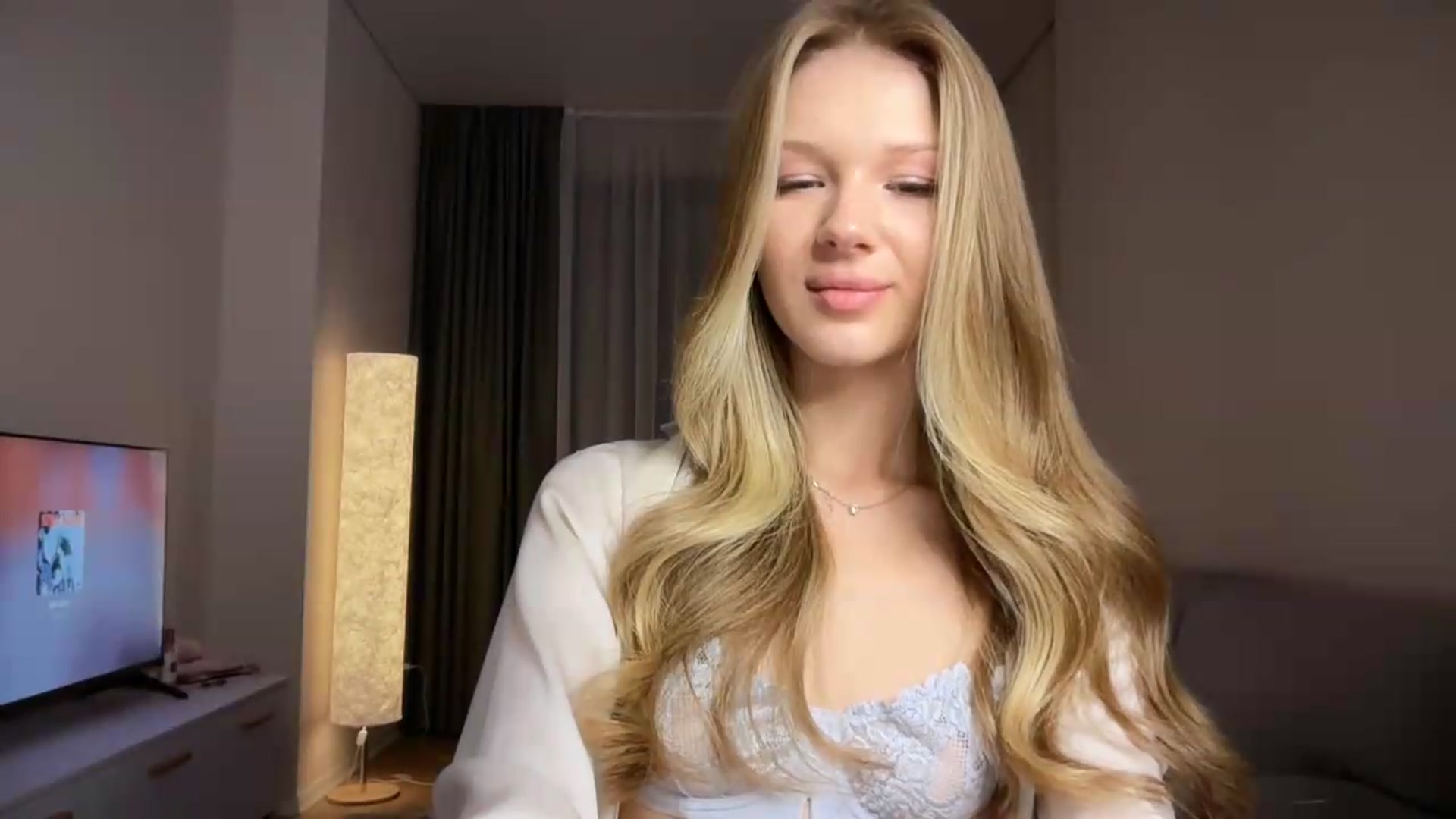 Gallery image thumbnail from CuteBlonde's myfreecams stream on, 09/09/2026, 18:28 image 5 of 20