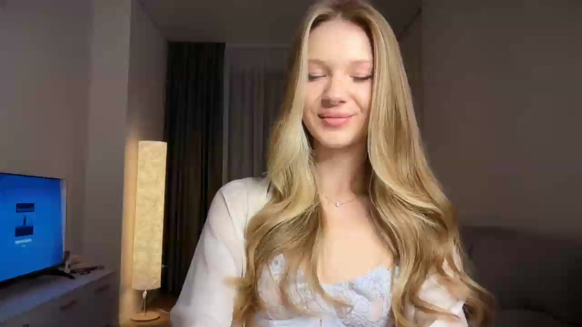 Gallery image thumbnail from CuteBlonde's myfreecams stream on, 09/09/2026, 18:28 image 10 of 20