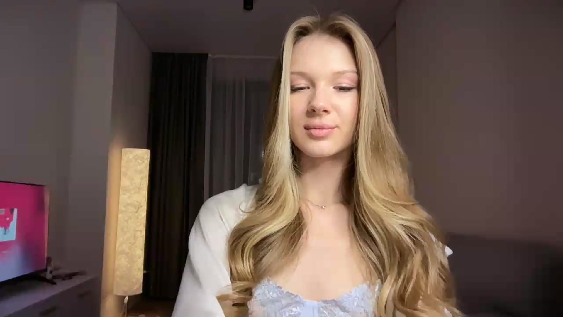 Gallery image thumbnail from CuteBlonde's myfreecams stream on, 09/09/2026, 21:37 image 5 of 20