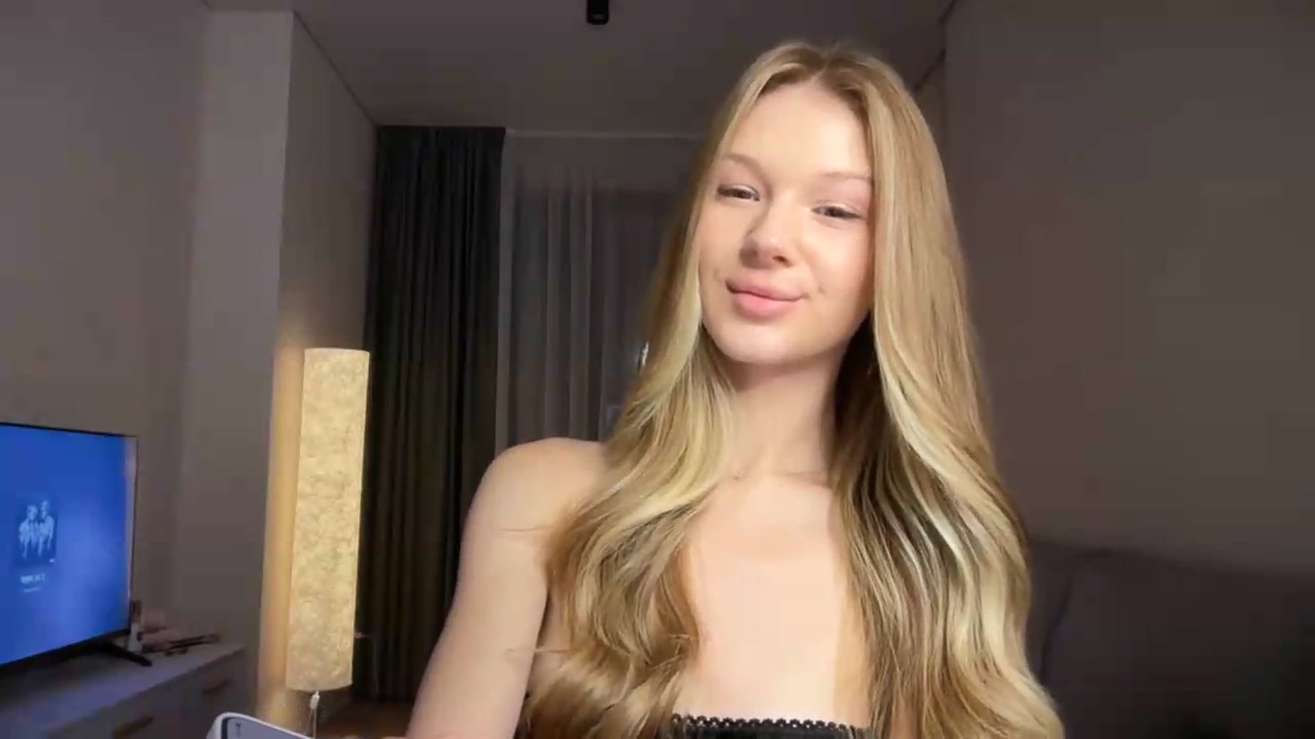 Gallery image thumbnail from CuteBlonde's myfreecams stream on, 09/11/2026, 01:13 image 2 of 20