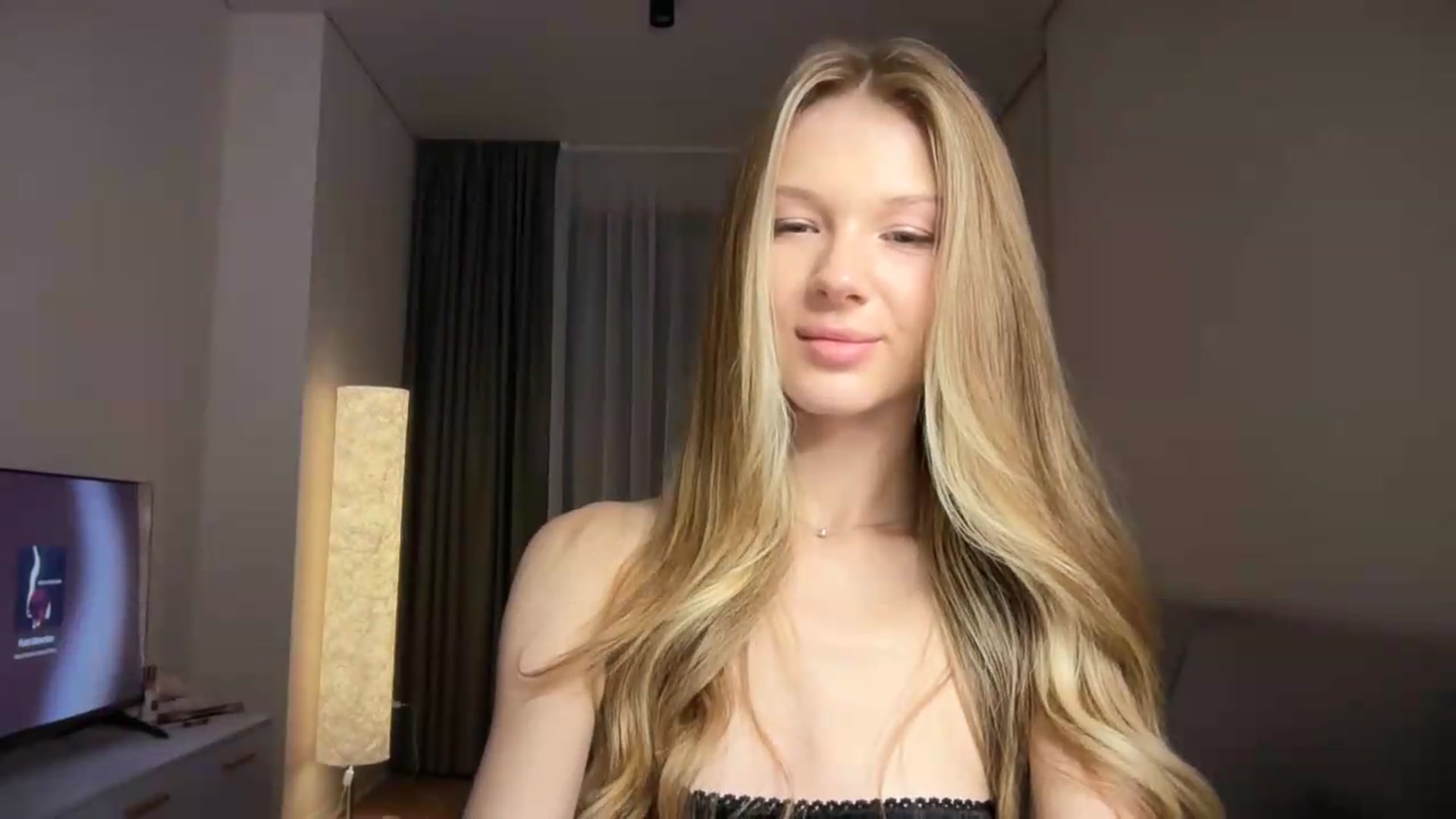 Gallery image thumbnail from CuteBlonde's myfreecams stream on, 09/11/2026, 01:13 image 9 of 20