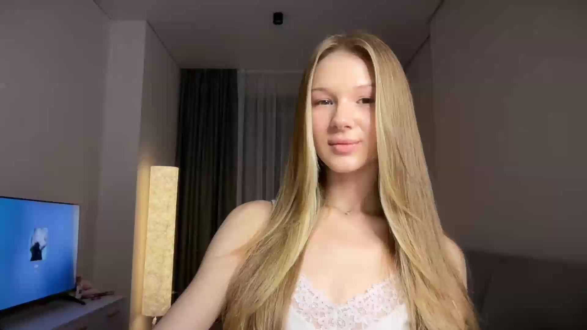 Gallery image thumbnail from CuteBlonde's myfreecams stream on, 09/12/2026, 18:31 image 6 of 20