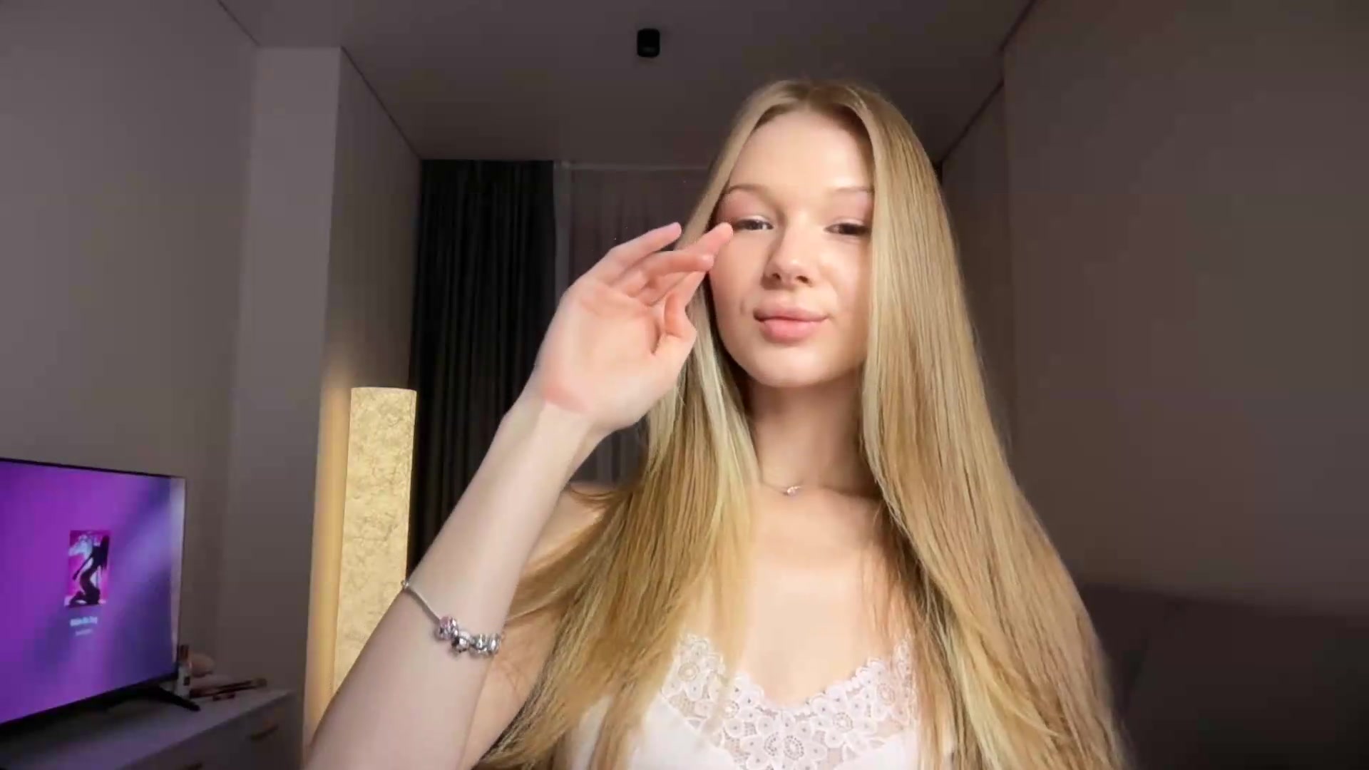 Gallery image thumbnail from CuteBlonde's myfreecams stream on, 09/12/2026, 18:31 image 9 of 20