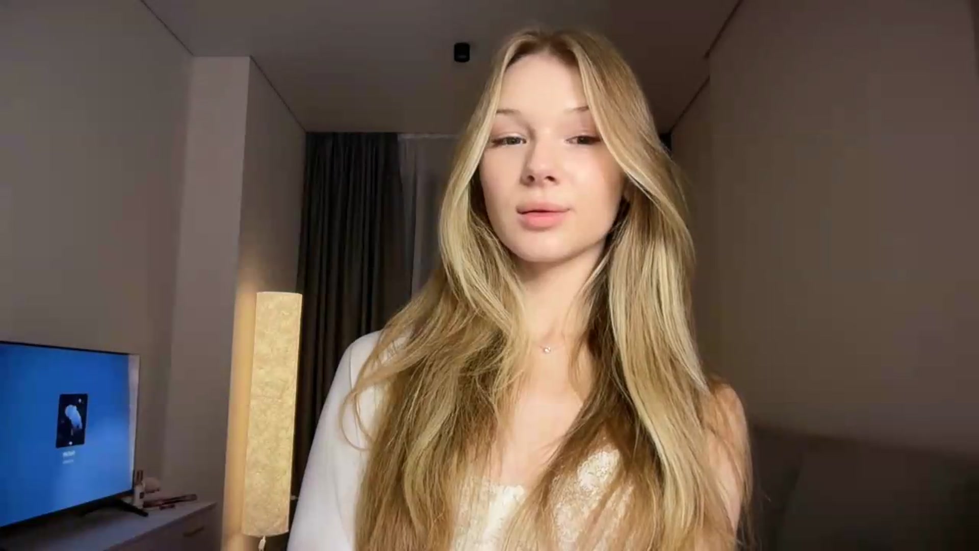 Gallery image thumbnail from CuteBlonde's myfreecams stream on, 09/15/2026, 03:20 image 8 of 20