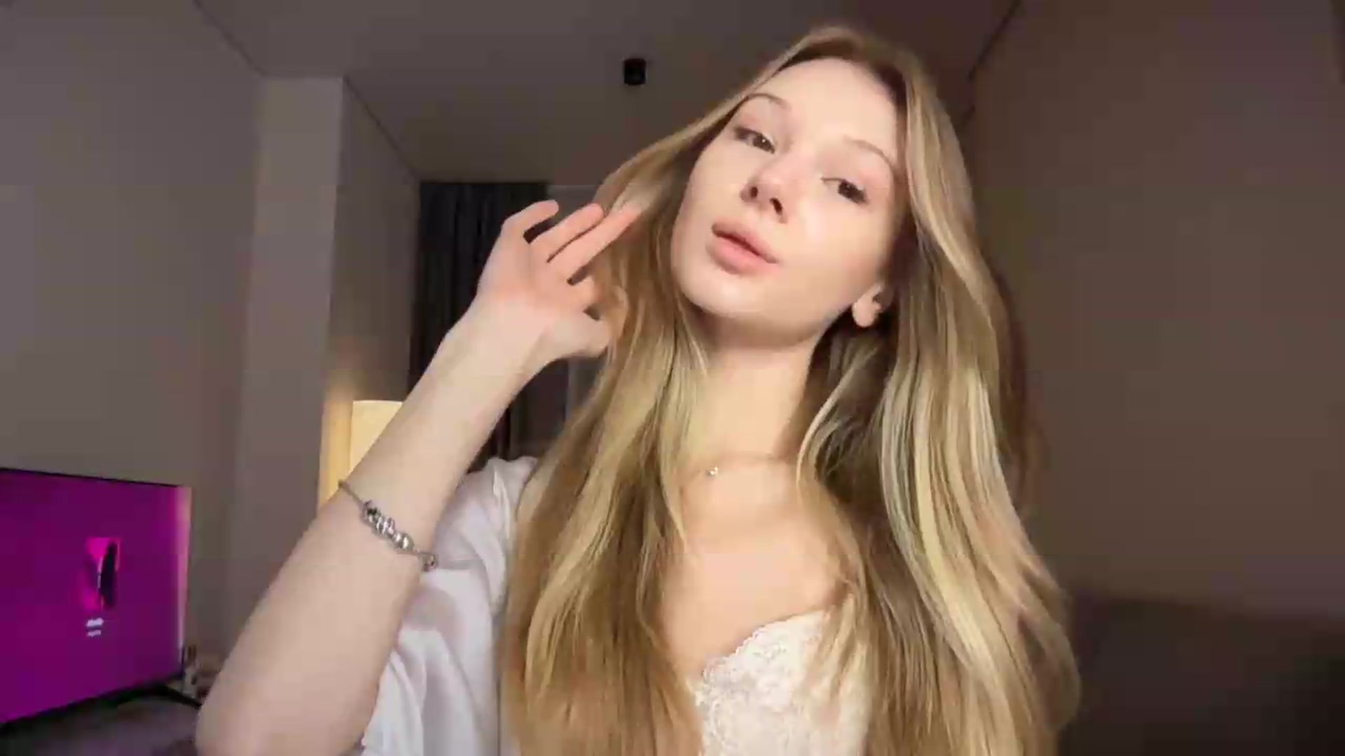 Gallery image thumbnail from CuteBlonde's myfreecams stream on, 09/15/2026, 03:20 image 10 of 20