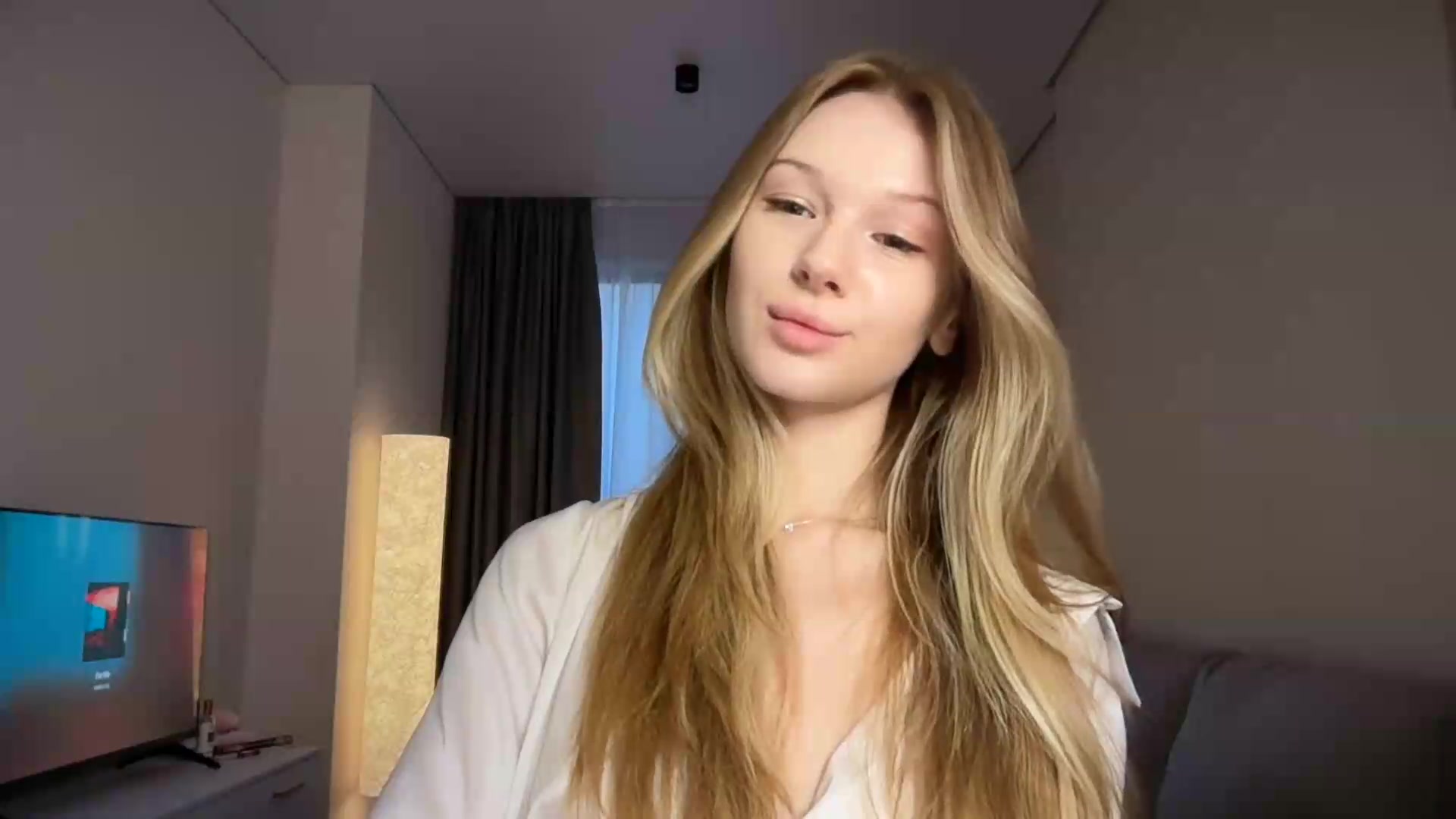 Gallery image thumbnail from CuteBlonde's myfreecams stream on, 09/15/2026, 03:41 image 20 of 20