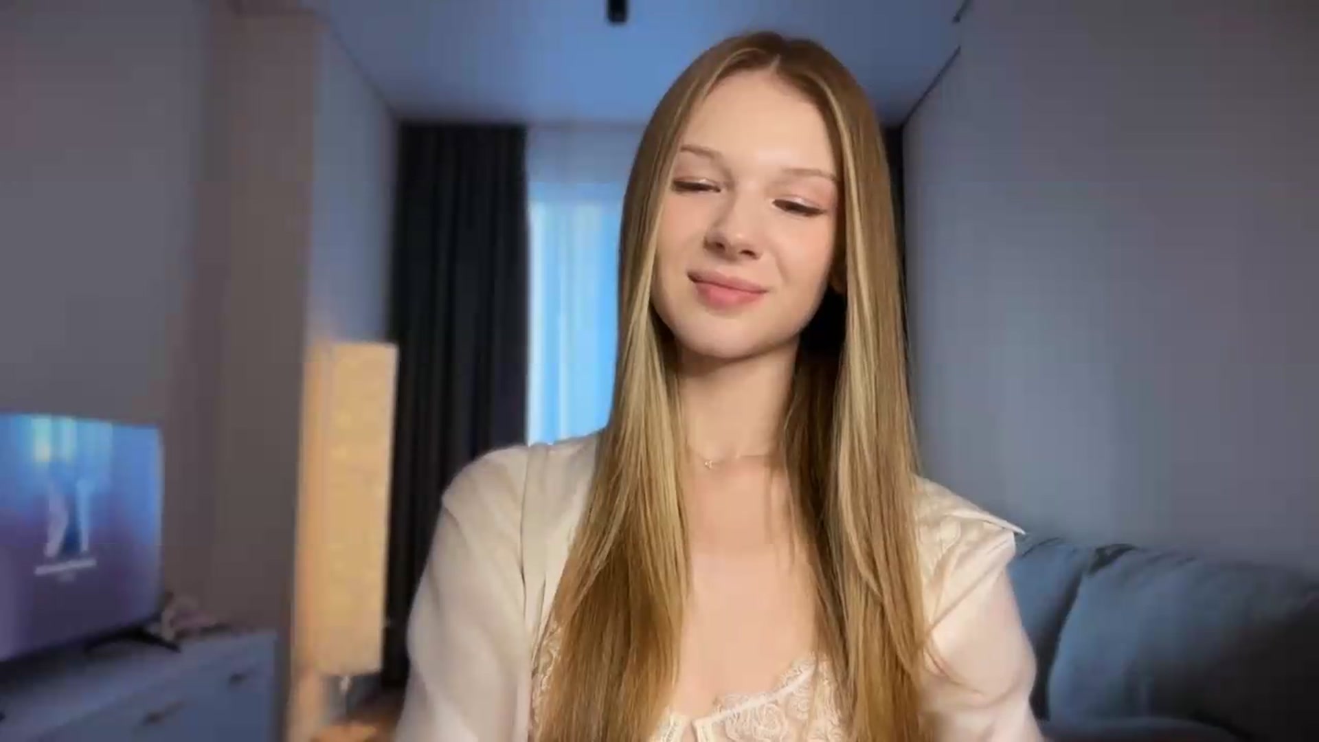 Gallery image thumbnail from CuteBlonde's myfreecams stream on, 09/18/2026, 06:26 image 3 of 20