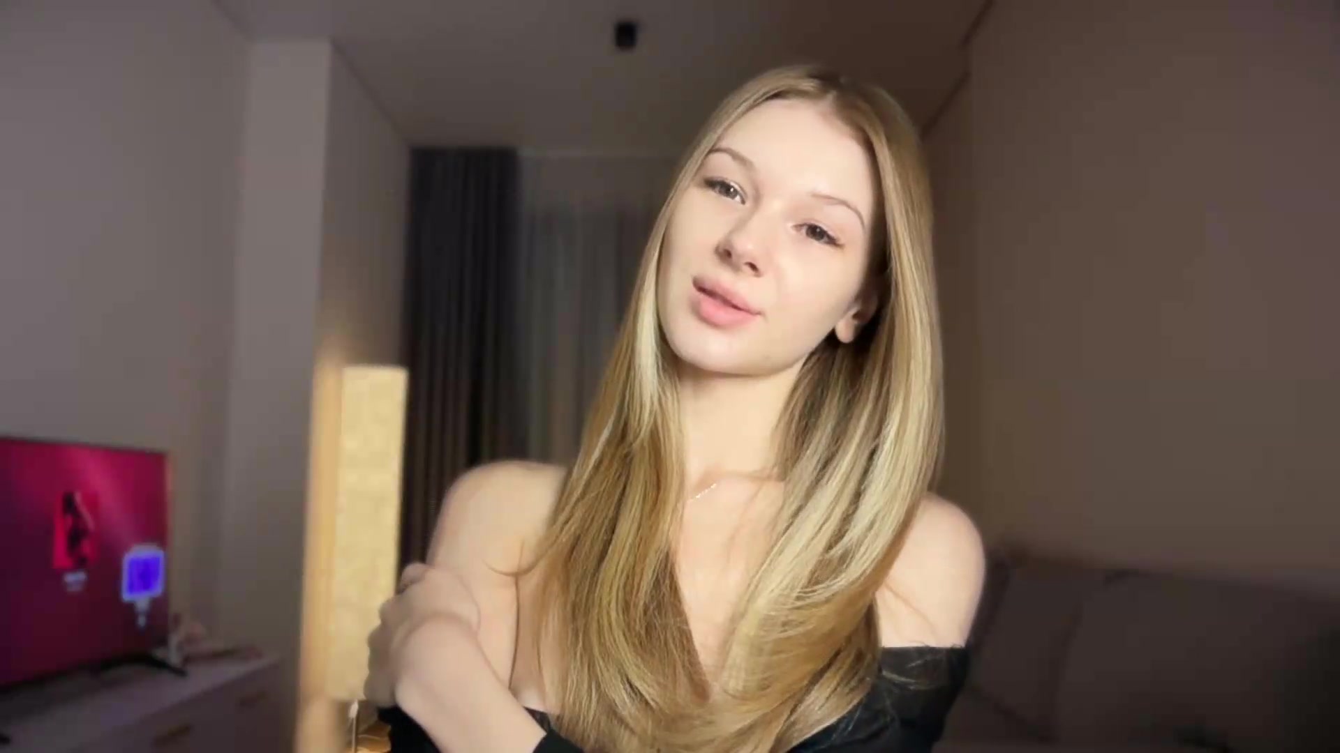 Gallery image thumbnail from CuteBlonde's myfreecams stream on, 09/23/2026, 01:25 image 19 of 20