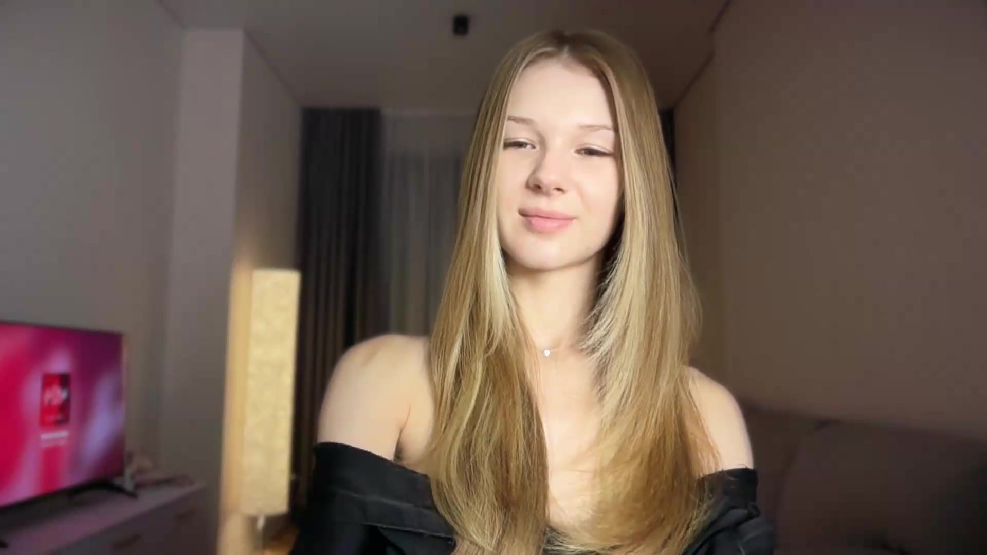 Gallery image thumbnail from CuteBlonde's myfreecams stream on, 09/23/2026, 01:25 image 13 of 20