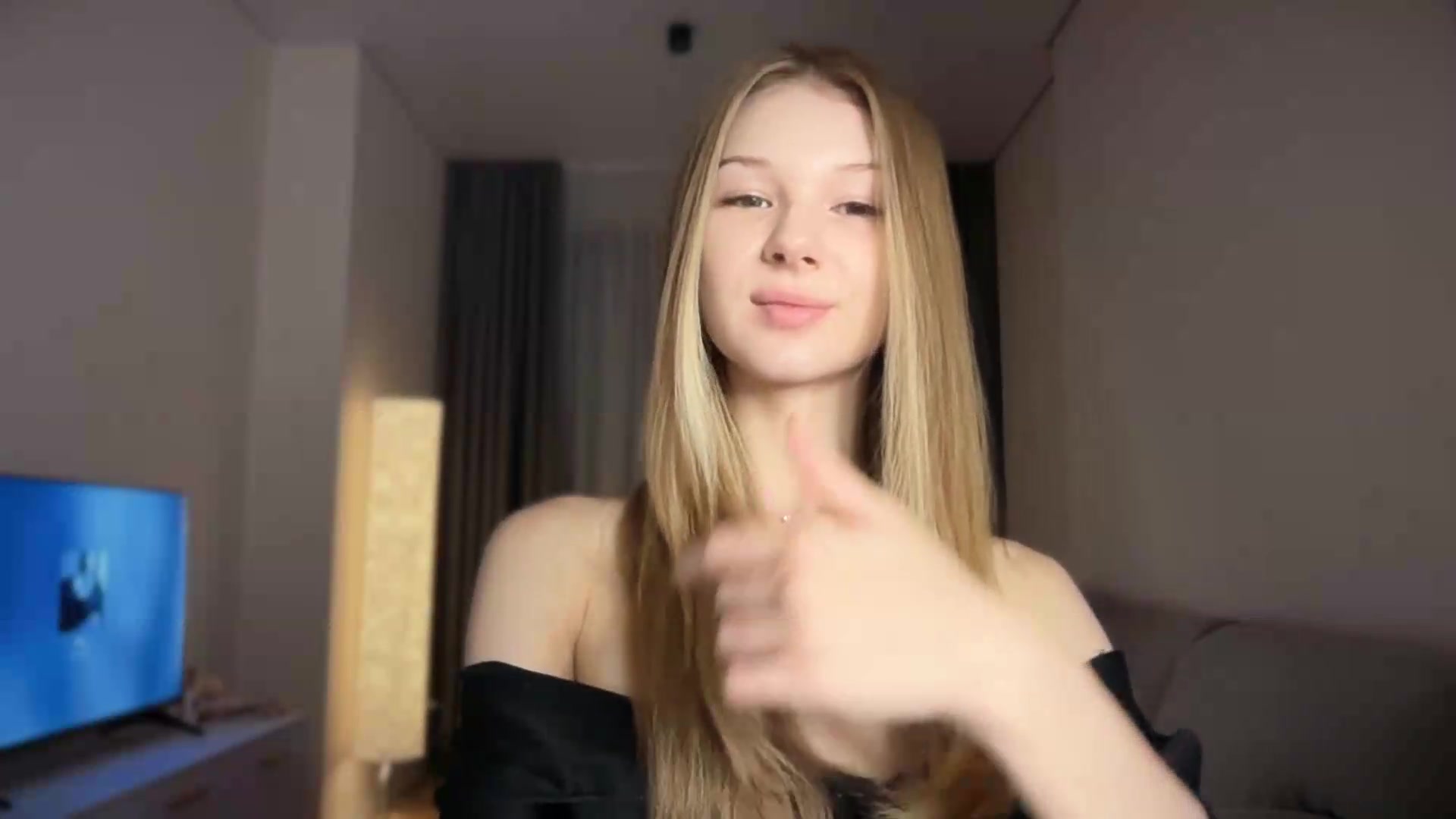 Gallery image thumbnail from CuteBlonde's myfreecams stream on, 09/23/2026, 01:25 image 15 of 20