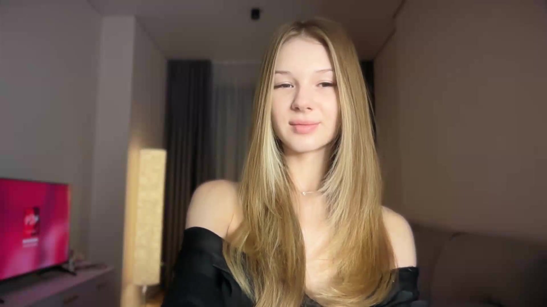 Gallery image thumbnail from CuteBlonde's myfreecams stream on, 09/23/2026, 01:25 image 12 of 20