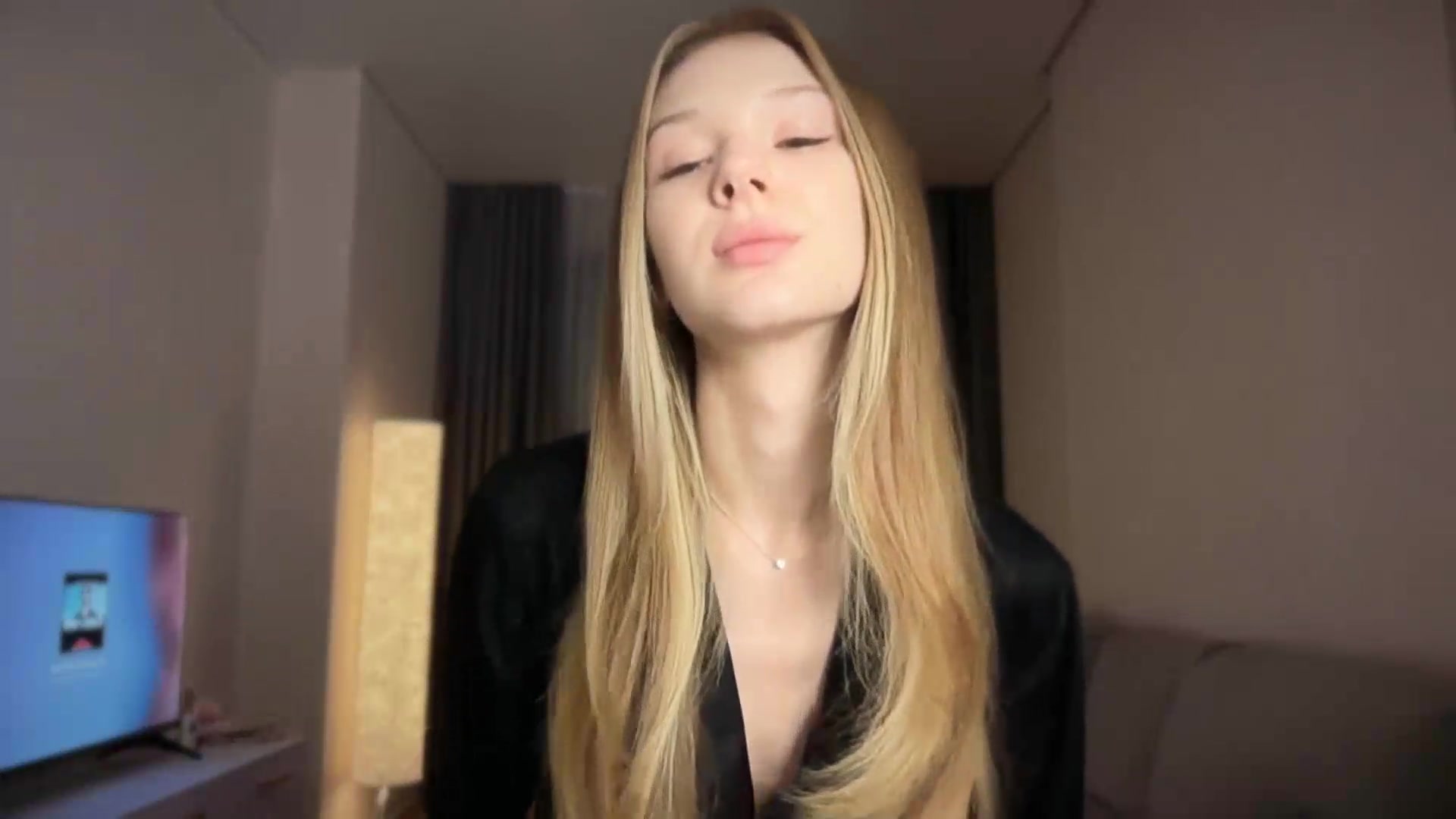 Gallery image thumbnail from CuteBlonde's myfreecams stream on, 09/23/2026, 01:25 image 5 of 20