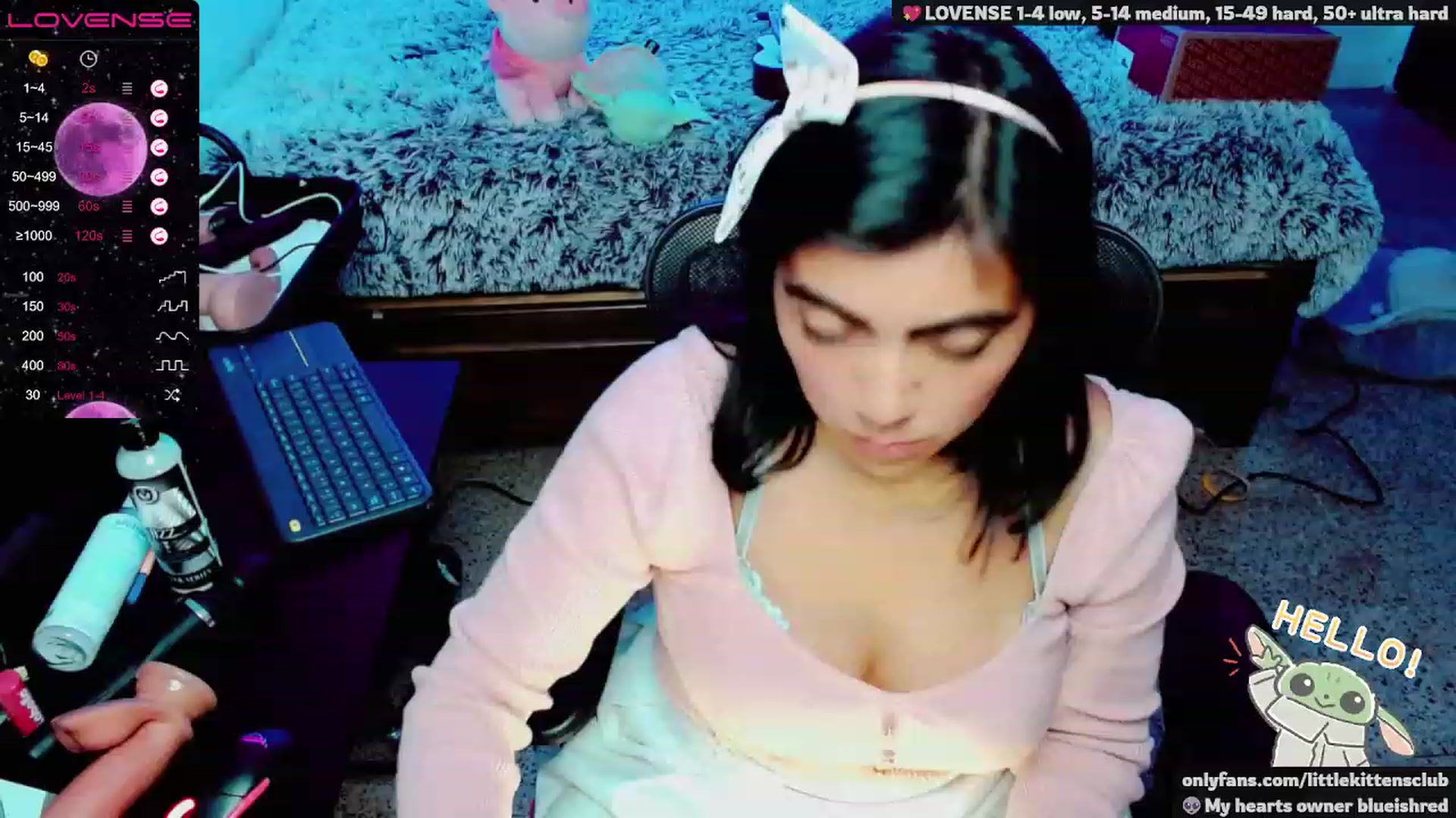Gallery image thumbnail from CuteCumSlut's myfreecams stream on, 11/15/2022, 08:16 image 17 of 20