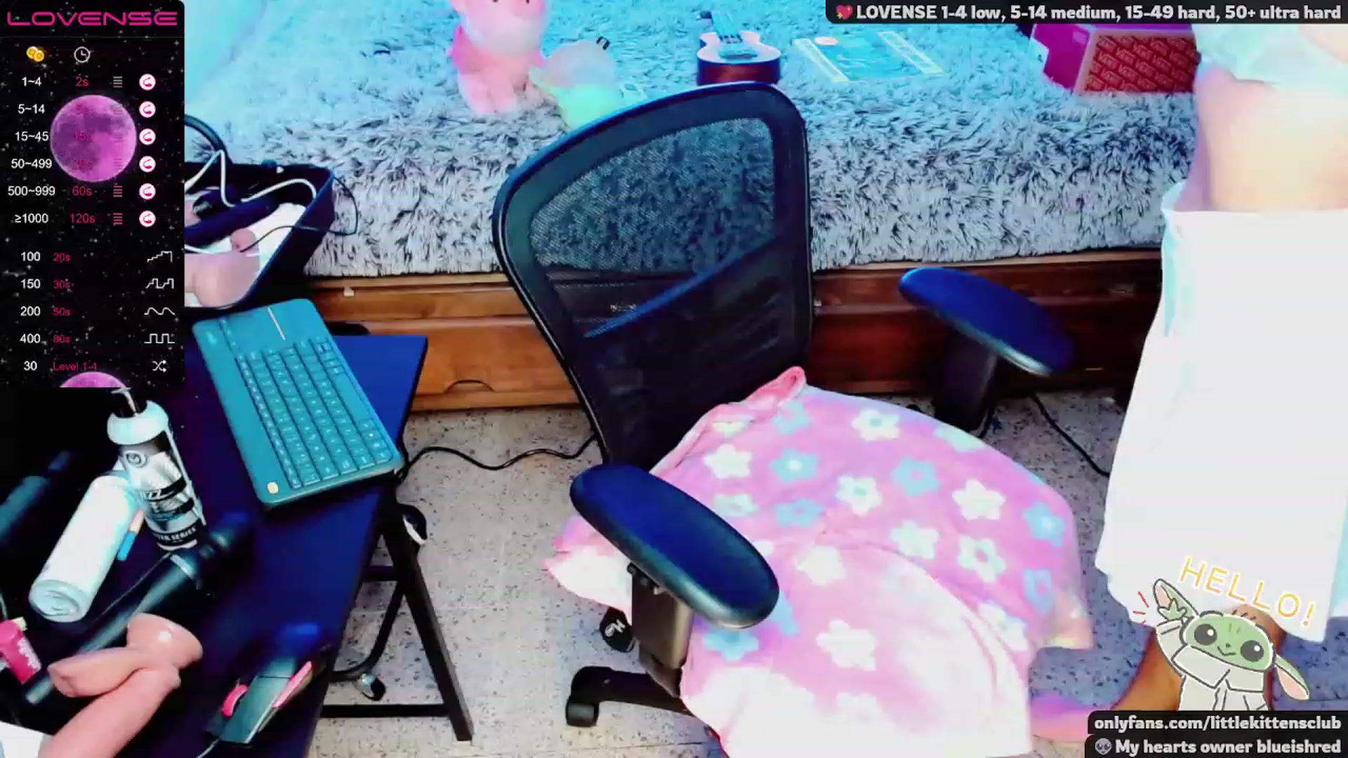 Gallery image thumbnail from CuteCumSlut's myfreecams stream on, 11/15/2022, 08:16 image 16 of 20