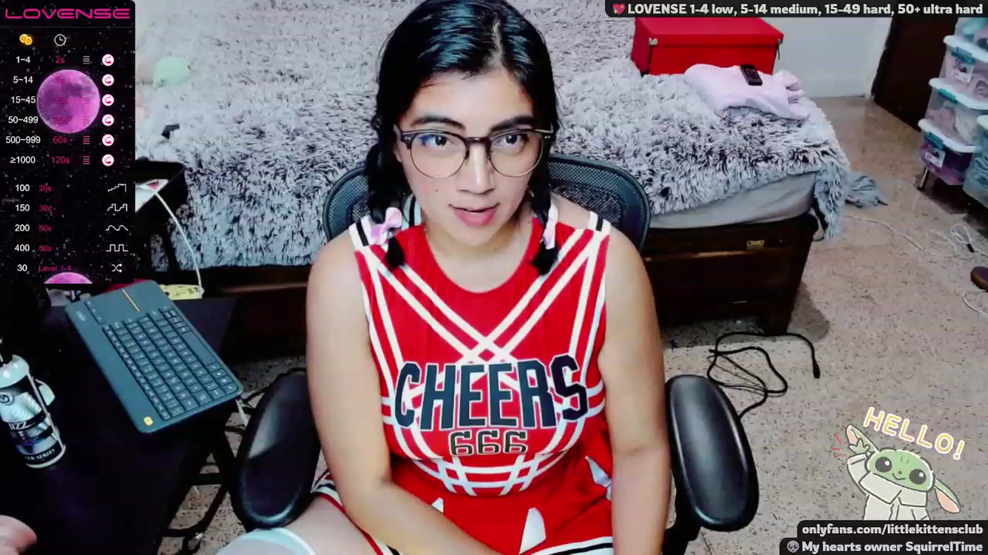Gallery image thumbnail from CuteCumSlut's myfreecams stream on, 11/16/2022, 02:56 image 15 of 20