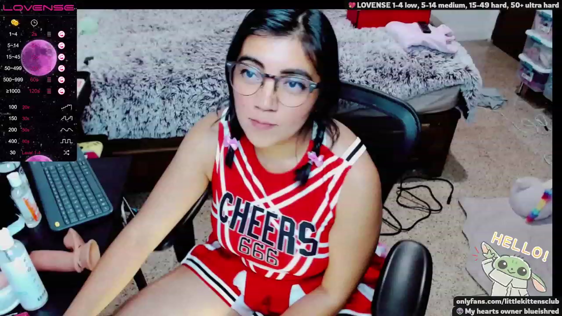 Gallery image thumbnail from CuteCumSlut's myfreecams stream on, 11/16/2022, 08:30 image 5 of 20