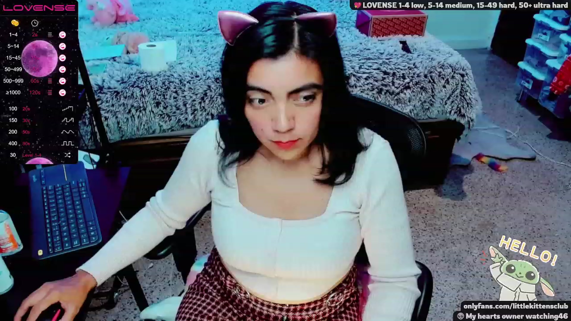 Gallery image thumbnail from CuteCumSlut's myfreecams stream on, 11/18/2022, 24:01 image 5 of 20