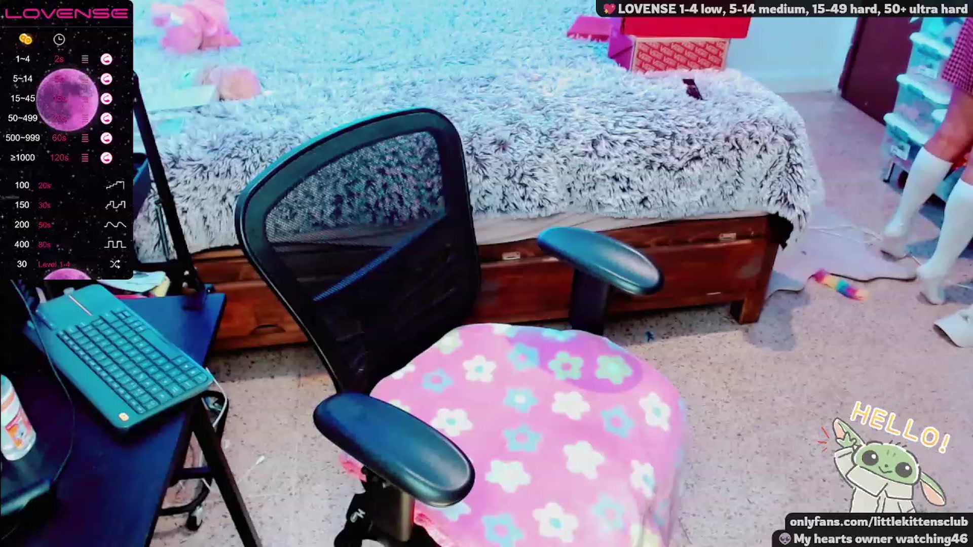 Gallery image thumbnail from CuteCumSlut's myfreecams stream on, 11/18/2022, 04:05 image 1 of 20