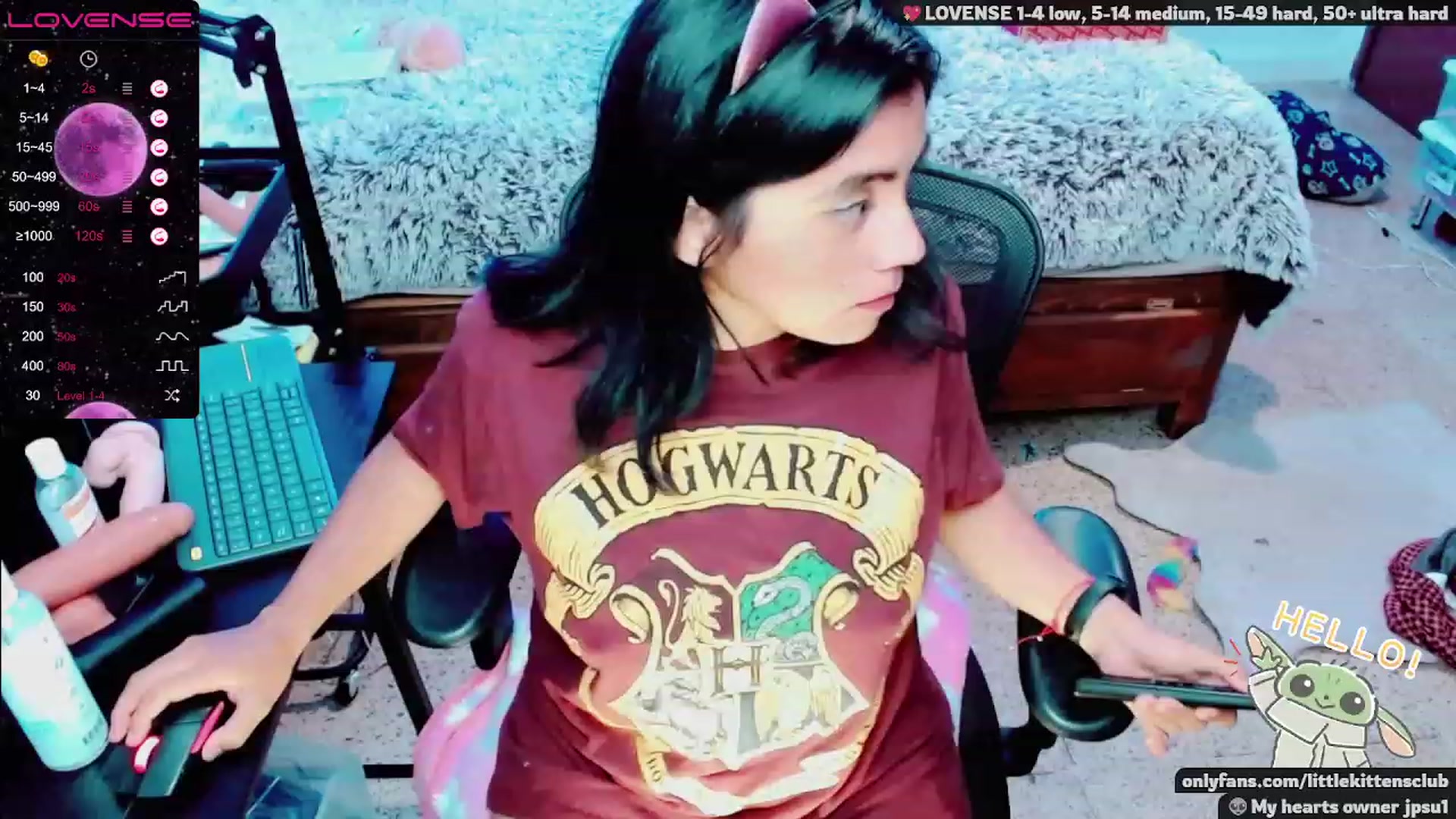 Gallery image thumbnail from CuteCumSlut's myfreecams stream on, 11/18/2022, 08:47 image 10 of 20