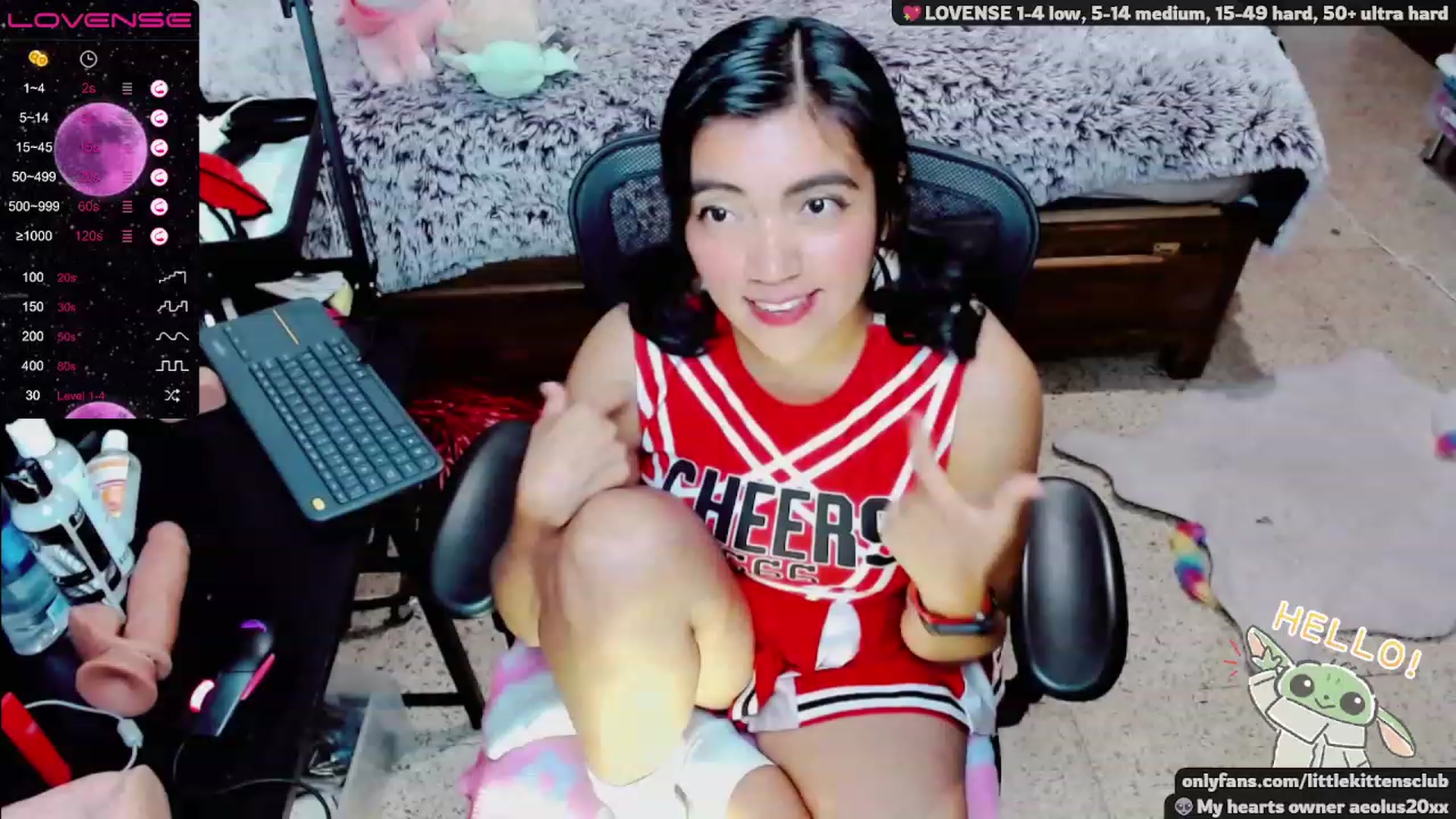 Gallery image thumbnail from CuteCumSlut's myfreecams stream on, 11/19/2022, 24:06 image 9 of 20