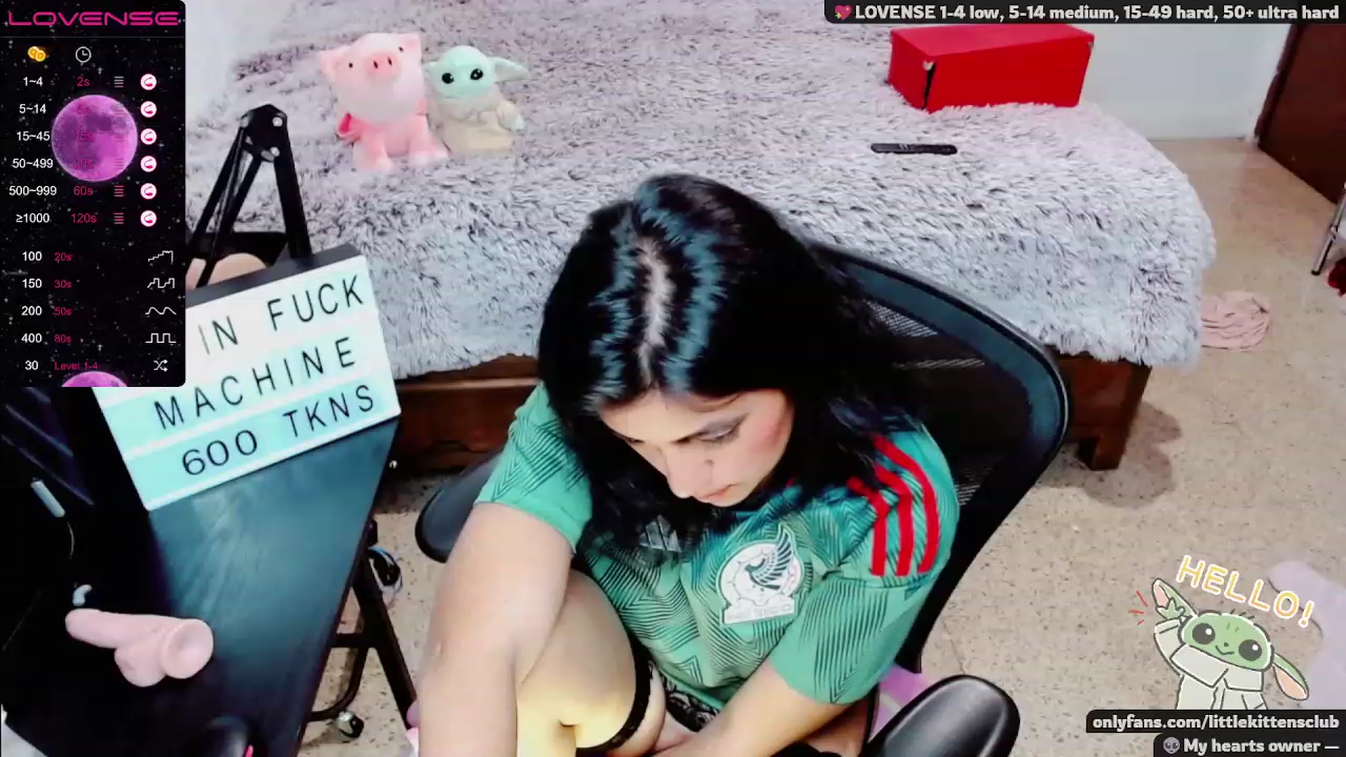 Gallery image thumbnail from CuteCumSlut's myfreecams stream on, 11/22/2022, 05:25 image 4 of 20