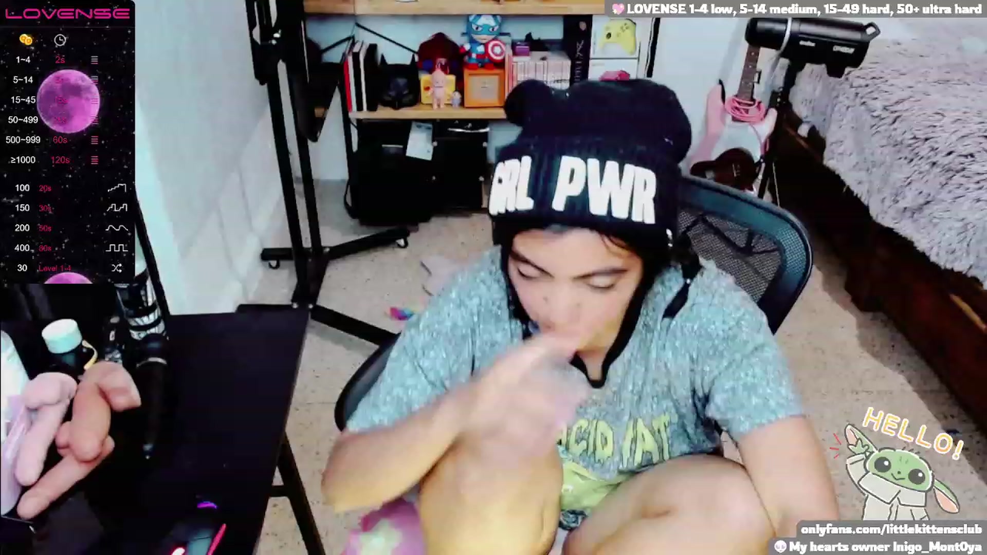 Gallery image thumbnail from CuteCumSlut's myfreecams stream on, 11/28/2022, 01:29 image 9 of 20