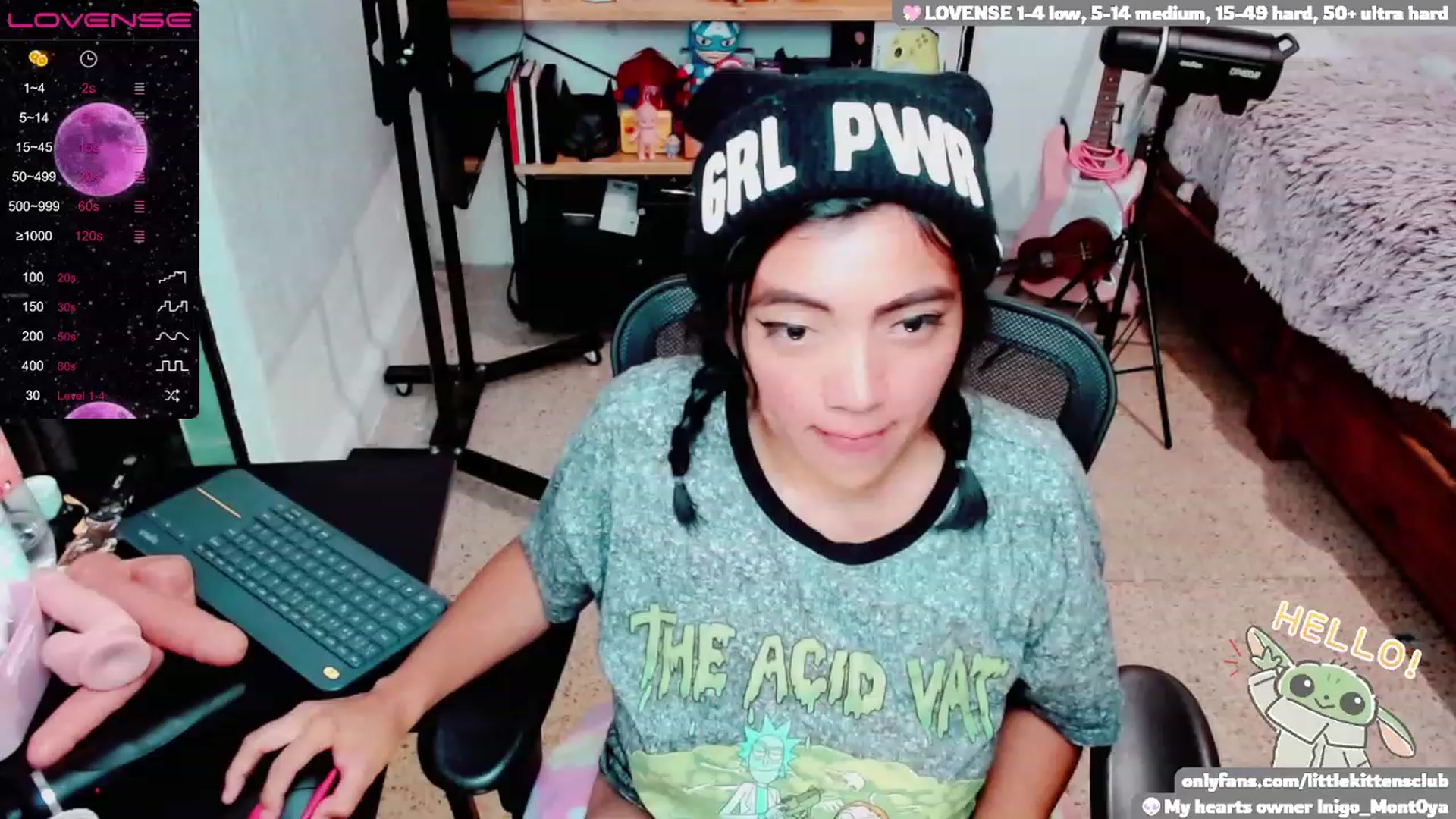 Gallery image thumbnail from CuteCumSlut's myfreecams stream on, 11/28/2022, 01:29 image 16 of 20