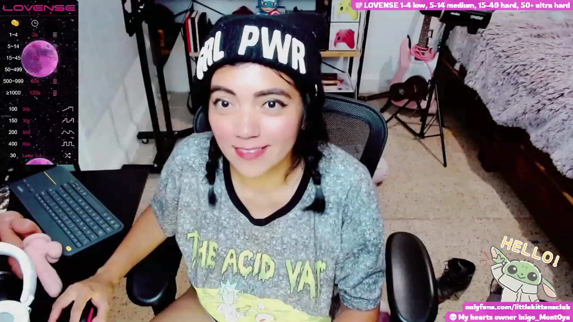 Gallery image thumbnail from CuteCumSlut's myfreecams stream on, 11/28/2022, 05:13 image 10 of 20