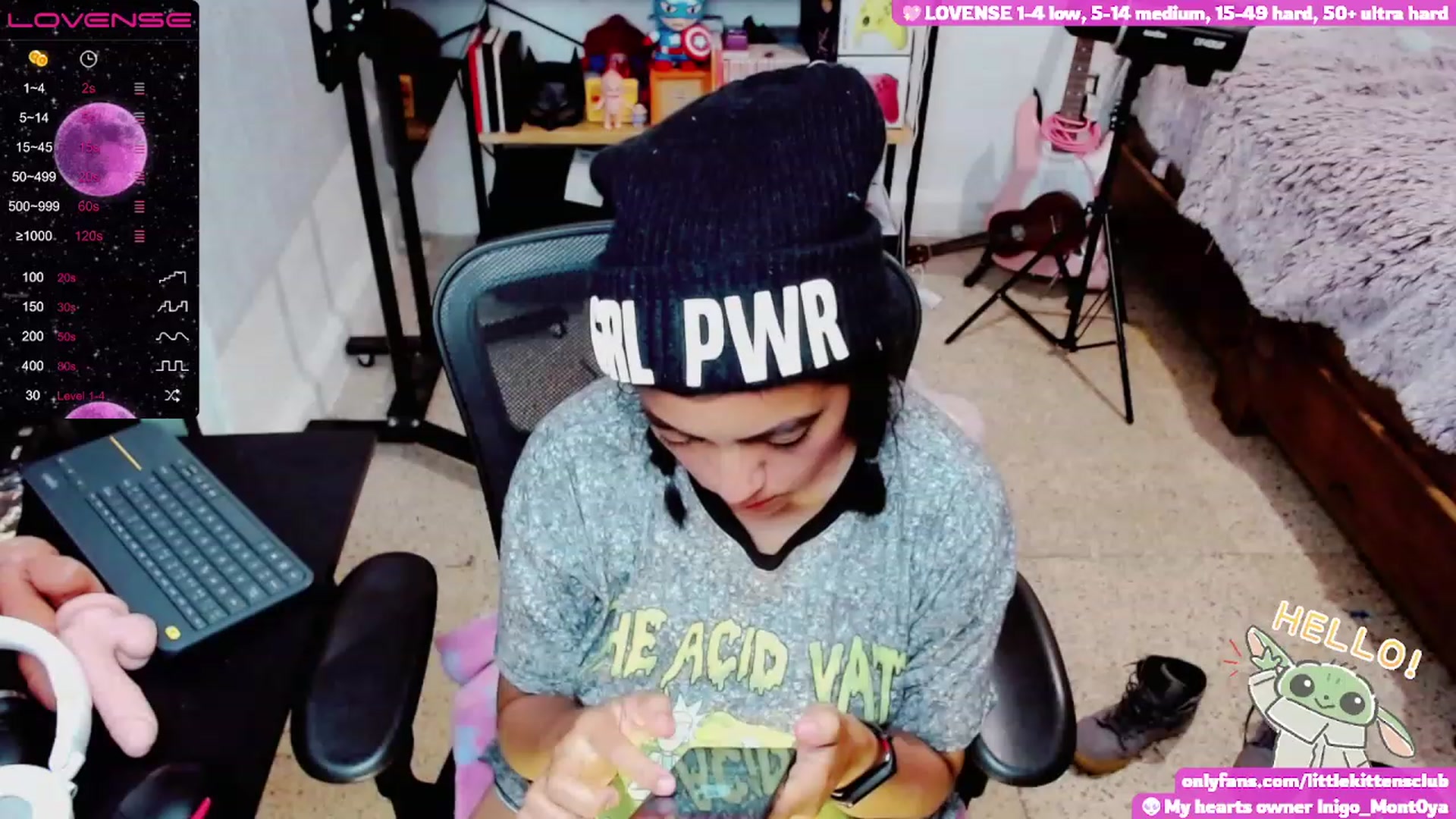 Gallery image thumbnail from CuteCumSlut's myfreecams stream on, 11/28/2022, 05:13 image 11 of 20