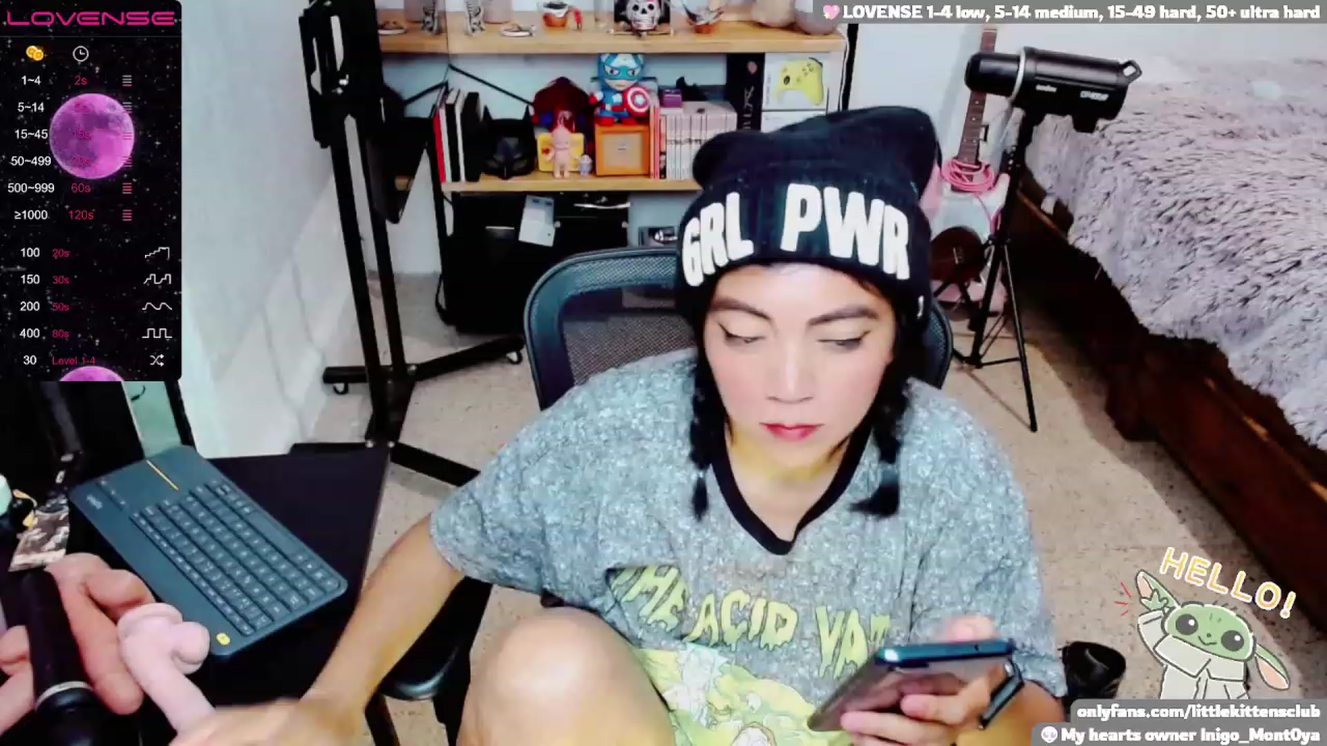 Gallery image thumbnail from CuteCumSlut's myfreecams stream on, 11/28/2022, 05:13 image 5 of 20