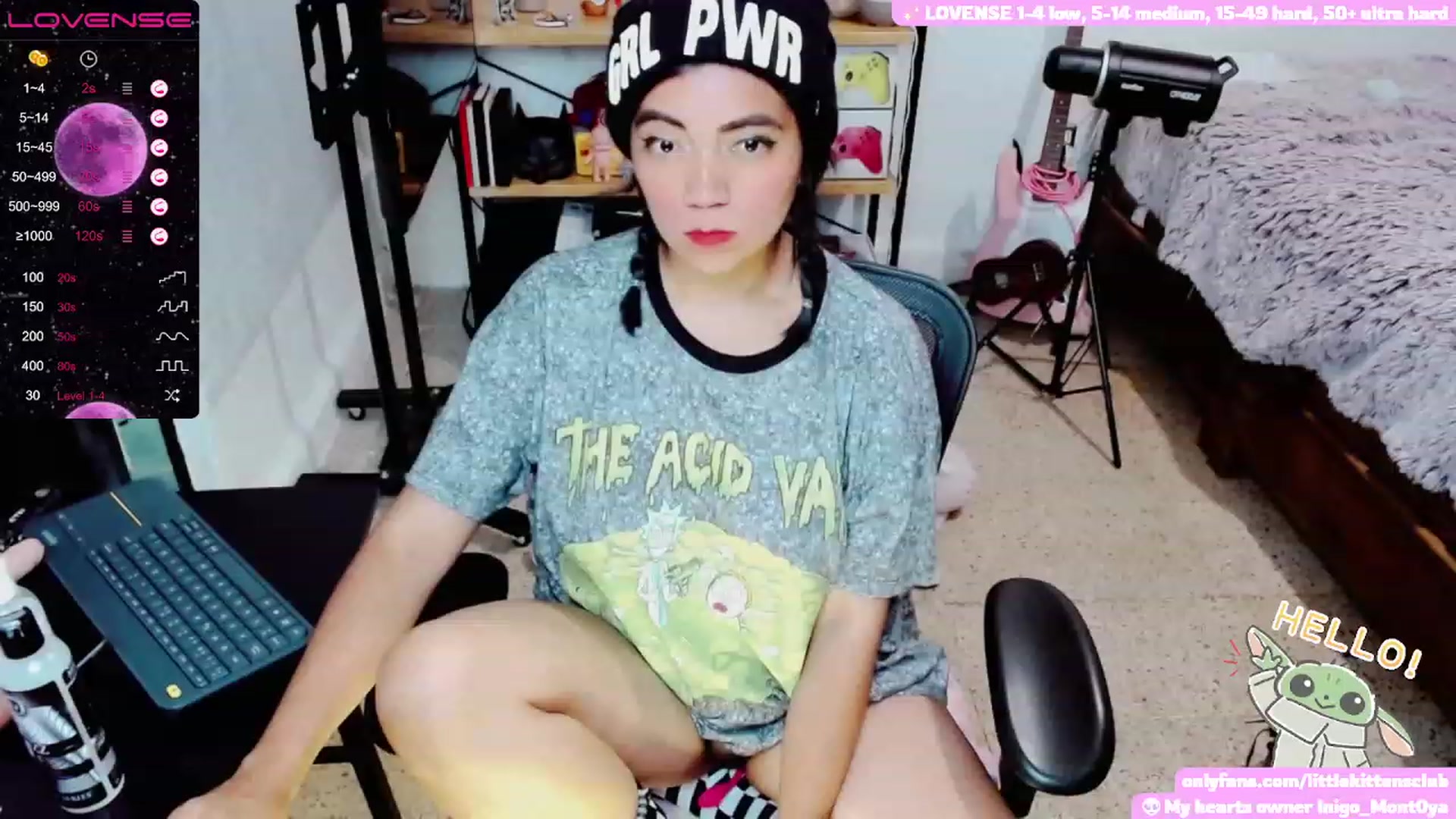 Gallery image thumbnail from CuteCumSlut's myfreecams stream on, 11/28/2022, 06:50 image 9 of 20
