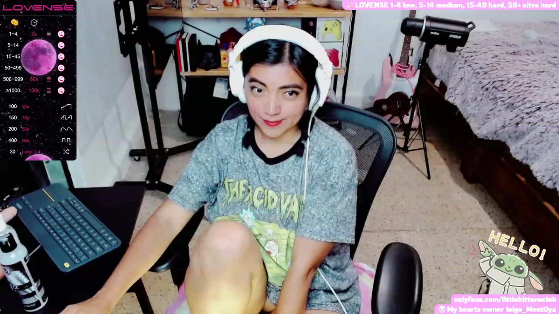 Gallery image thumbnail from CuteCumSlut's myfreecams stream on, 11/28/2022, 06:50 image 4 of 20