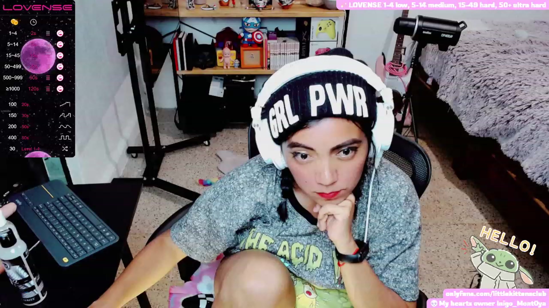 Gallery image thumbnail from CuteCumSlut's myfreecams stream on, 11/28/2022, 06:50 image 16 of 20
