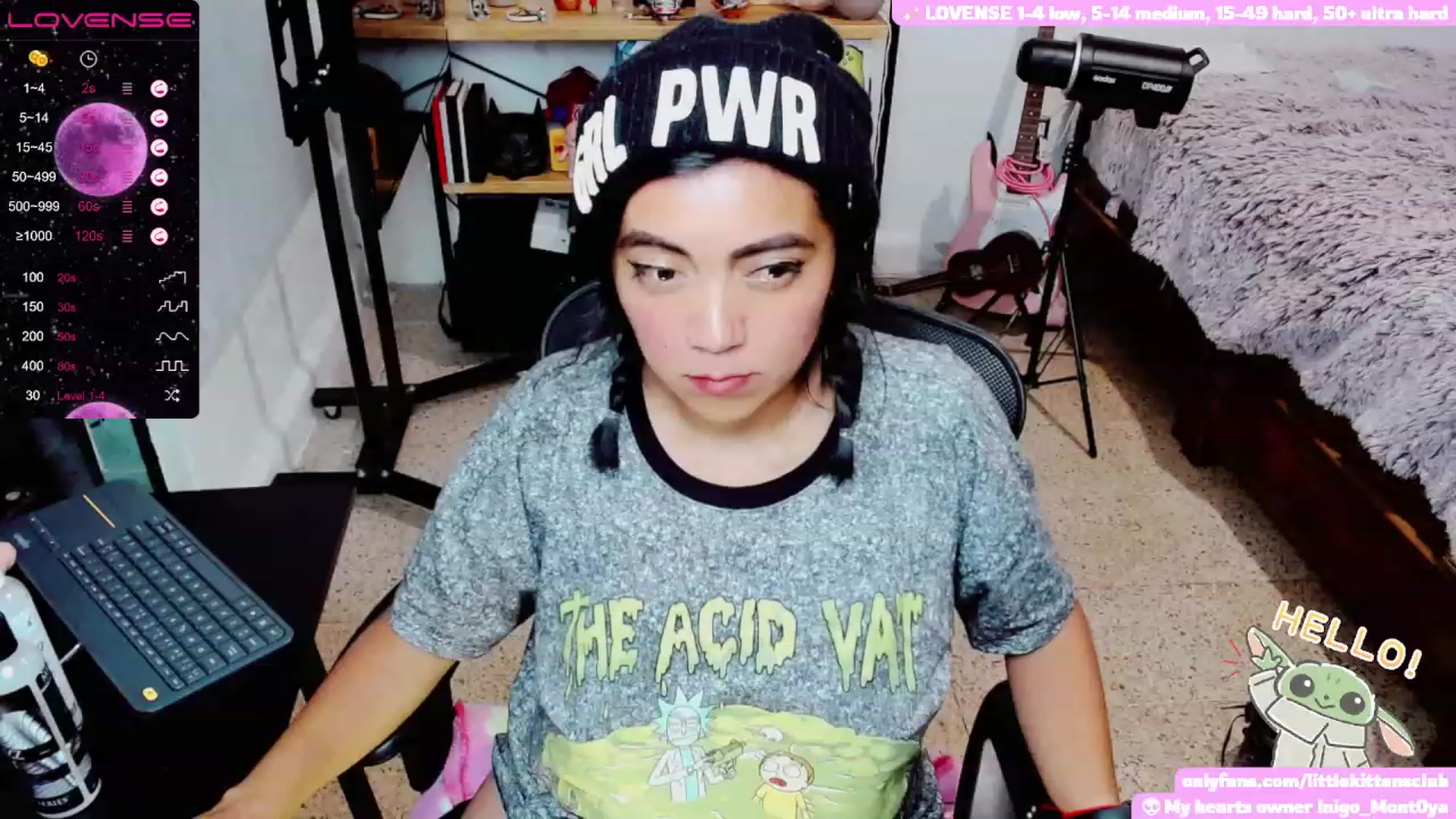Gallery image thumbnail from CuteCumSlut's myfreecams stream on, 11/28/2022, 07:30 image 7 of 20