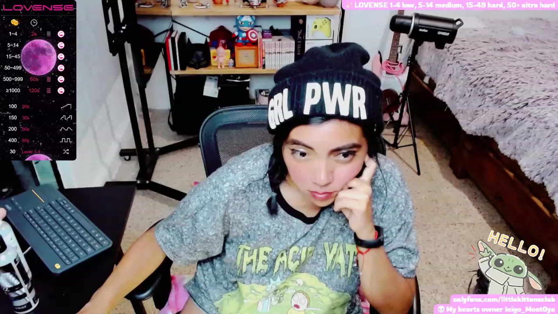 Gallery image thumbnail from CuteCumSlut's myfreecams stream on, 11/28/2022, 07:30 image 15 of 20