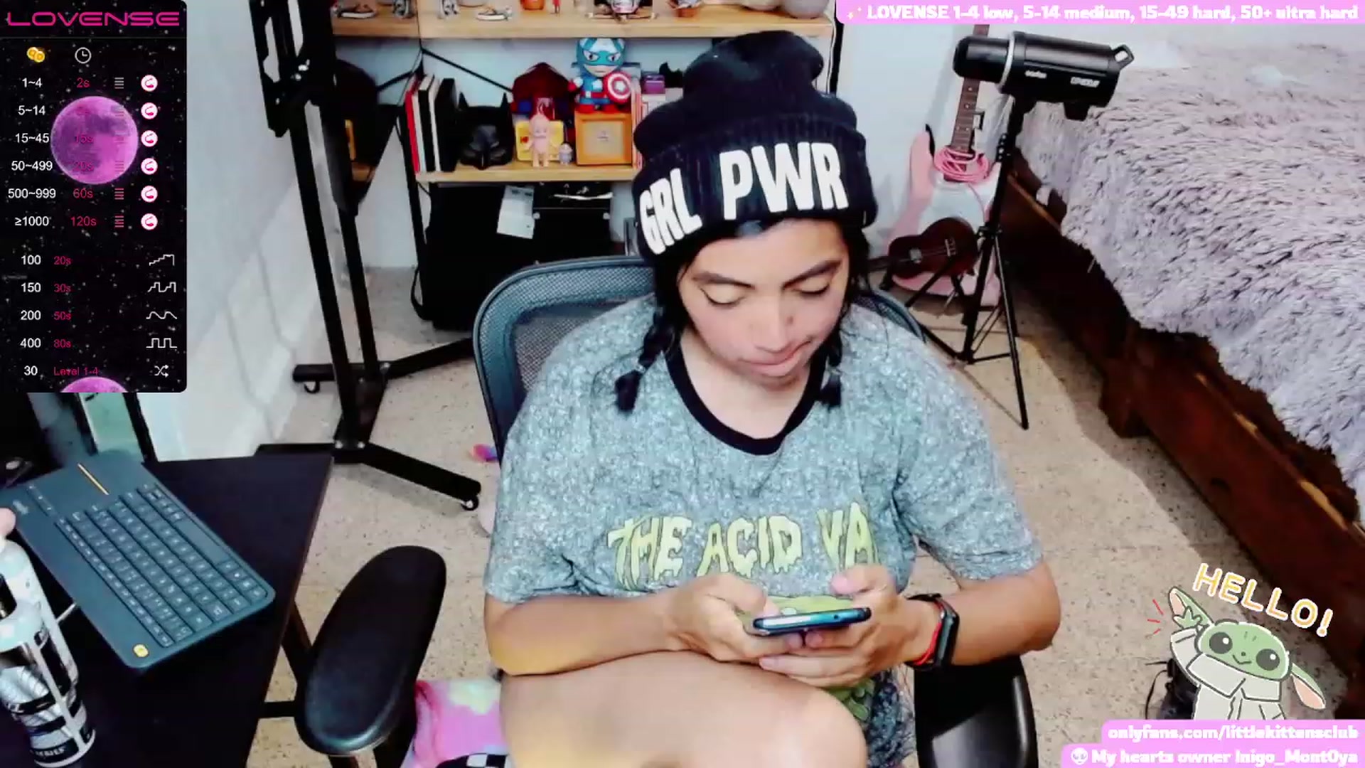 Gallery image thumbnail from CuteCumSlut's myfreecams stream on, 11/28/2022, 07:30 image 1 of 20