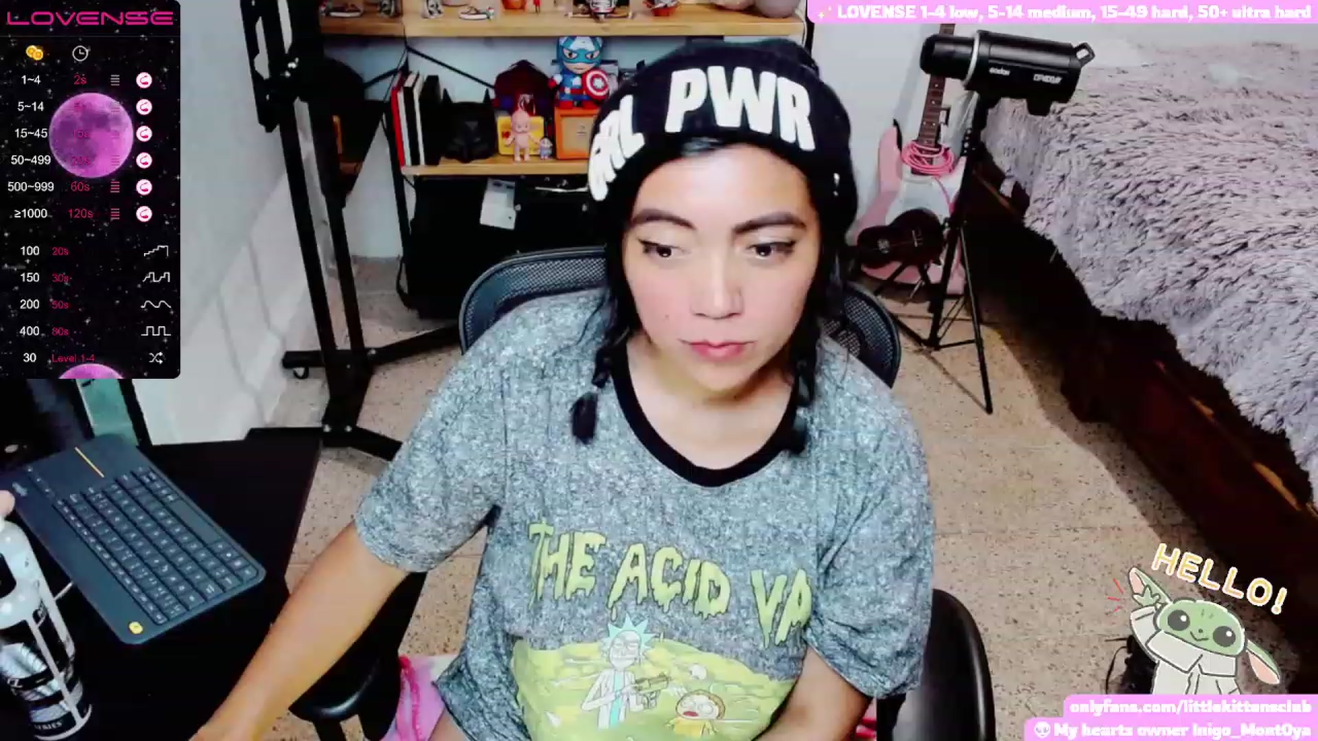 Gallery image thumbnail from CuteCumSlut's myfreecams stream on, 11/28/2022, 07:30 image 10 of 20