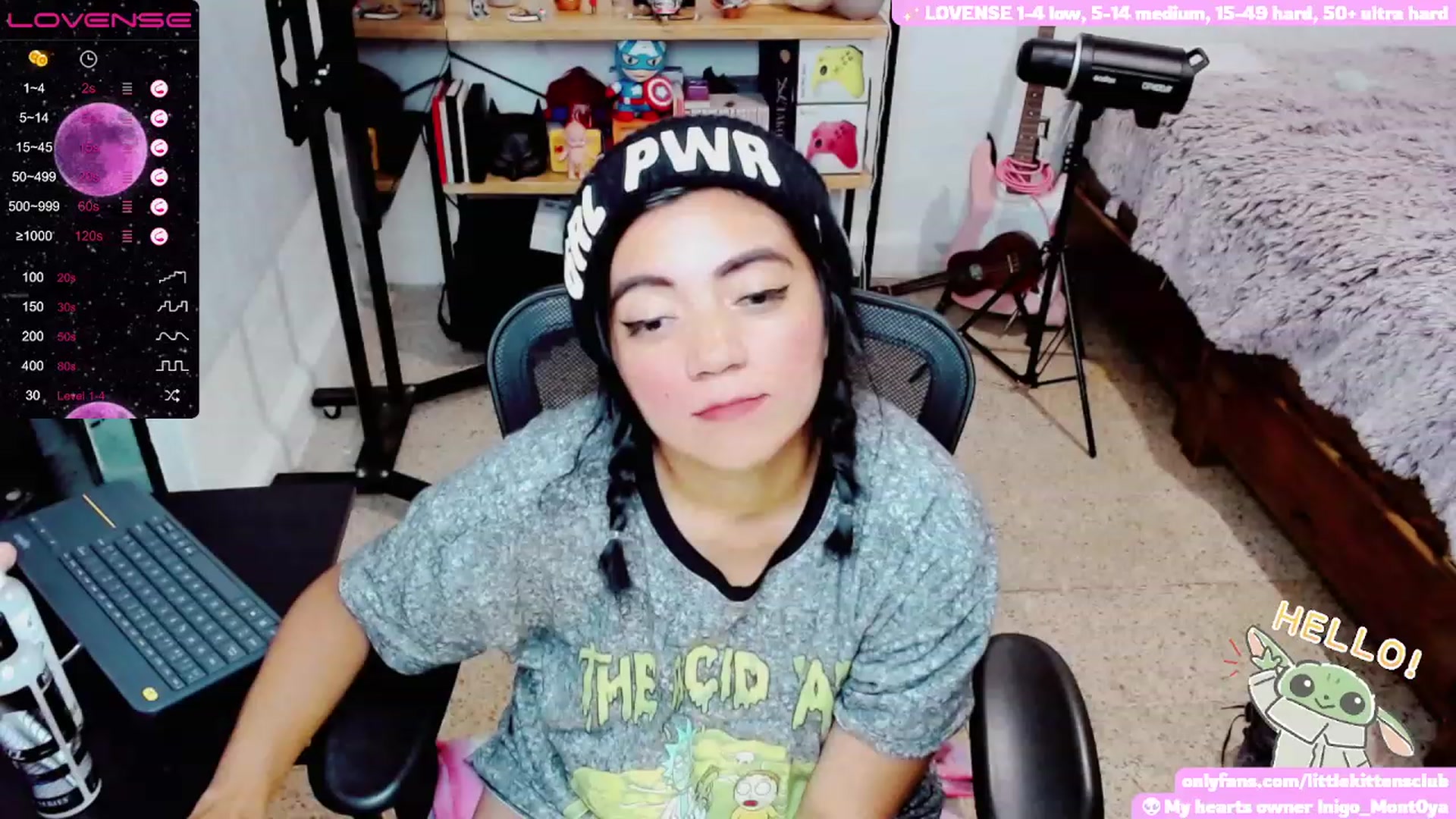 Gallery image thumbnail from CuteCumSlut's myfreecams stream on, 11/28/2022, 07:30 image 16 of 20