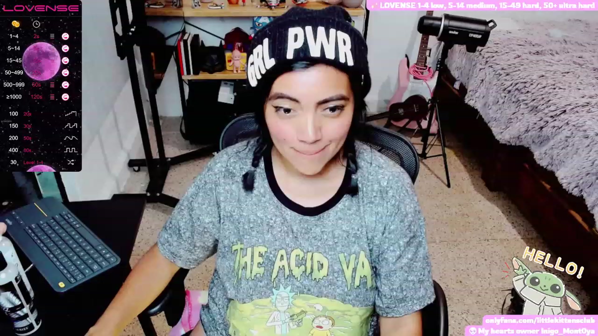 Gallery image thumbnail from CuteCumSlut's myfreecams stream on, 11/28/2022, 07:30 image 9 of 20