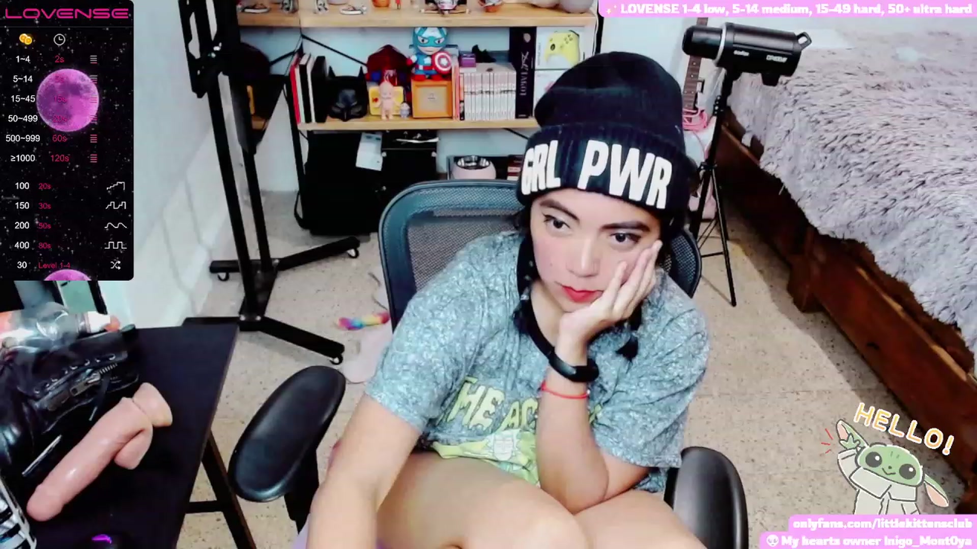 Gallery image thumbnail from CuteCumSlut's myfreecams stream on, 11/28/2022, 08:45 image 9 of 20