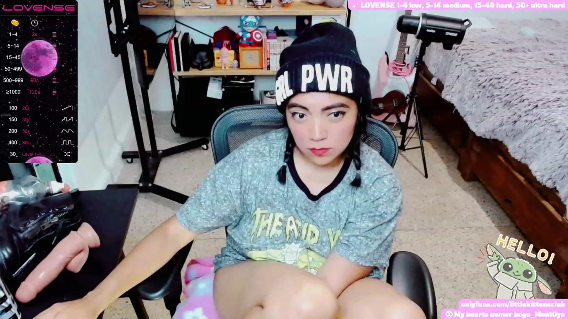 Gallery image thumbnail from CuteCumSlut's myfreecams stream on, 11/28/2022, 08:45 image 7 of 20