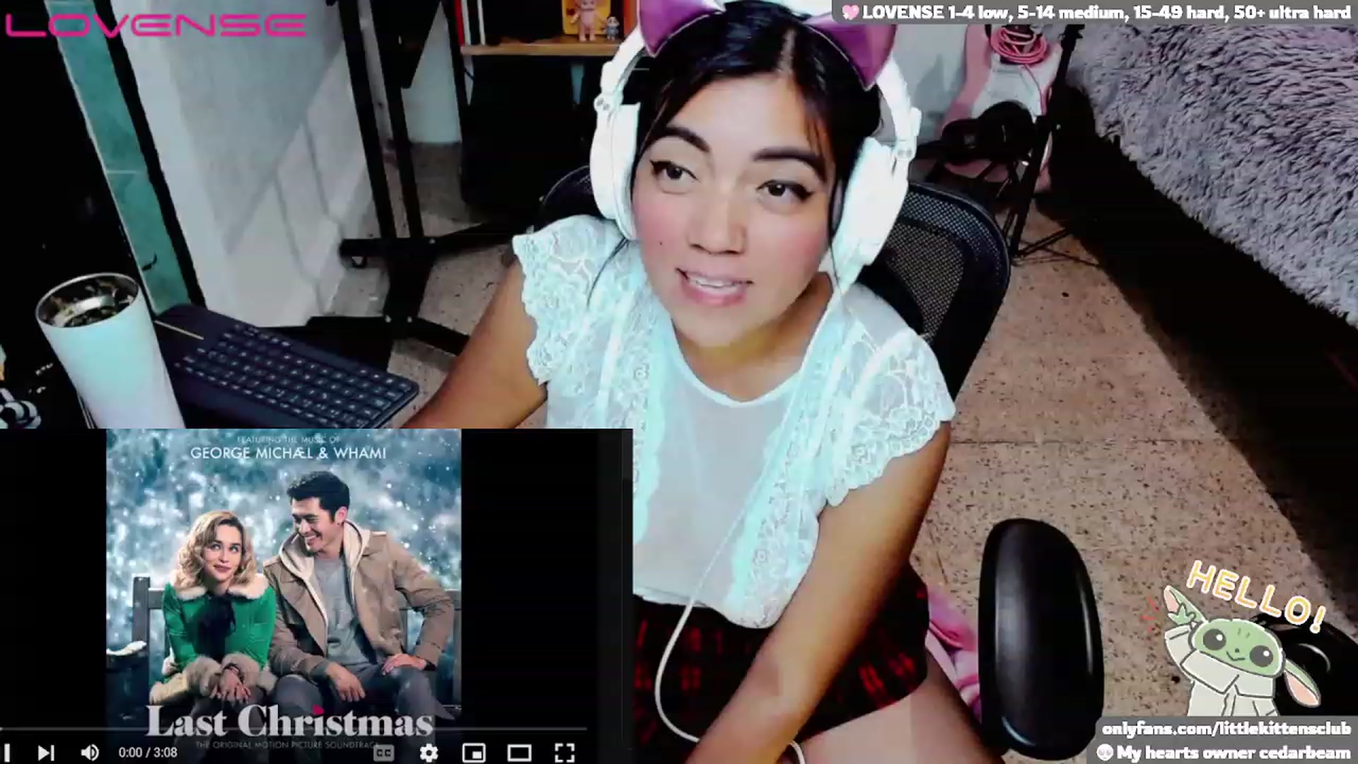 Gallery image thumbnail from CuteCumSlut's myfreecams stream on, 11/29/2022, 03:06 image 6 of 20