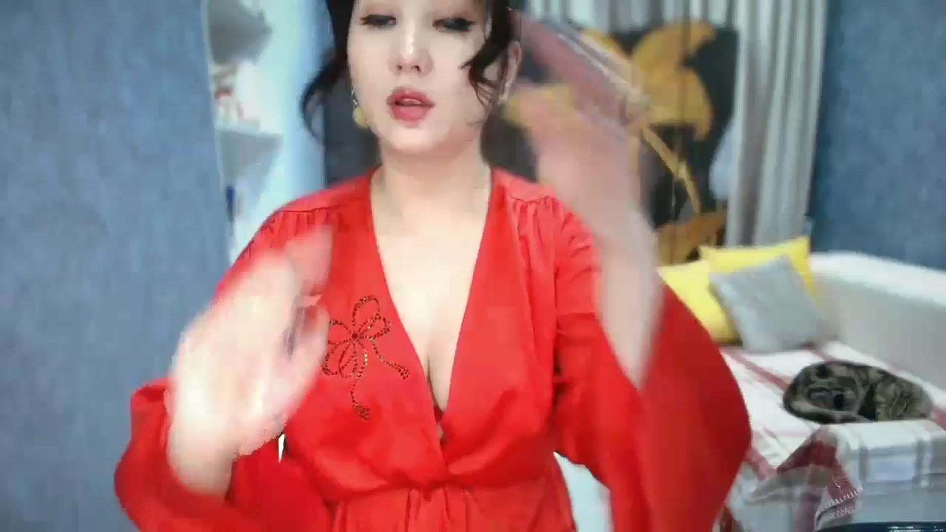 Gallery image thumbnail from CuteDevil's myfreecams stream on, 04/26/2026, 20:41 image 1 of 20