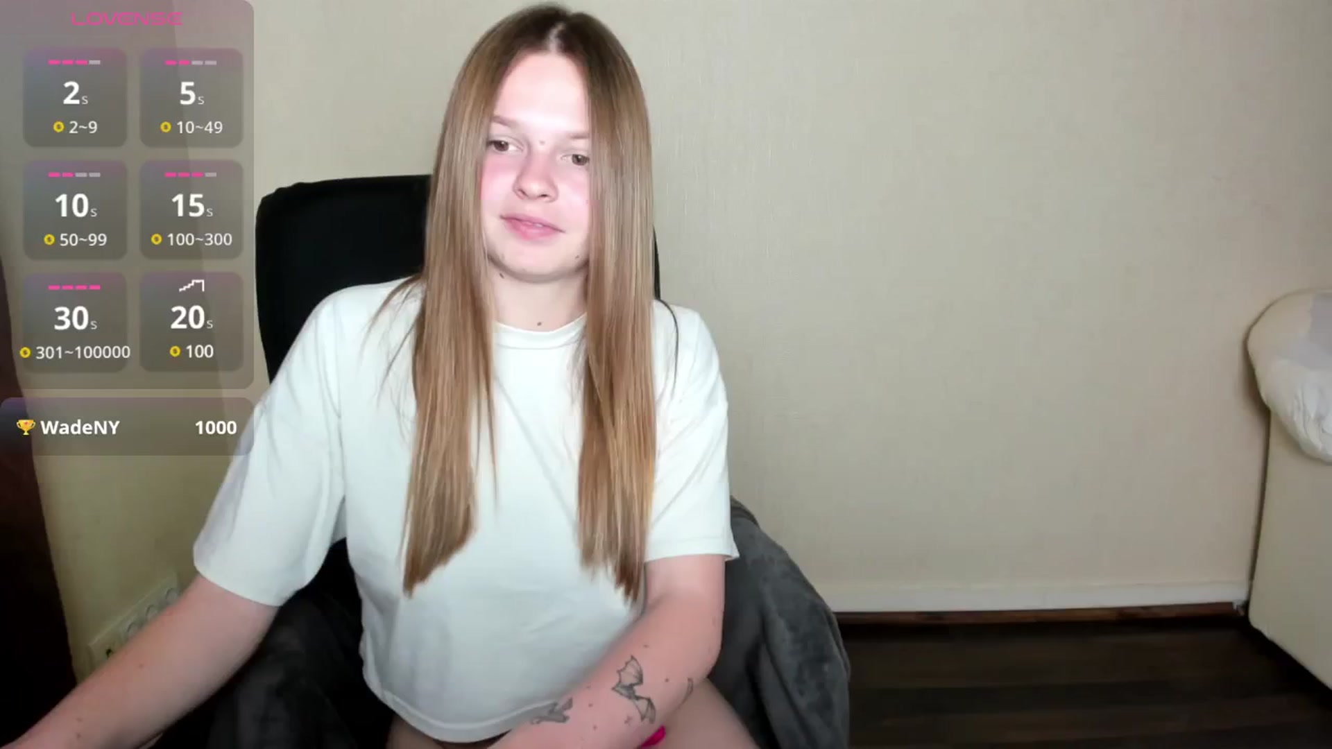 Gallery image thumbnail from CuteDina's myfreecams stream on, 04/26/2025, 10:25 image 14 of 20