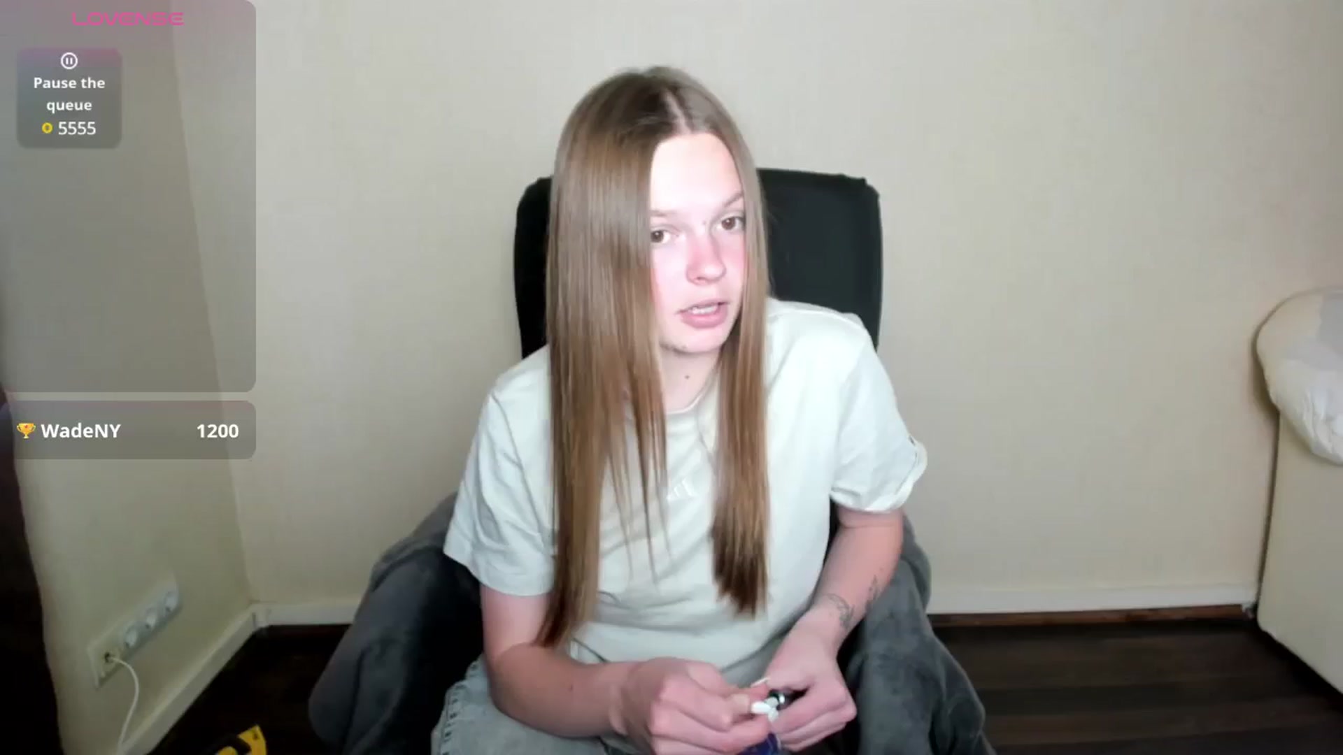 Gallery image thumbnail from CuteDina's myfreecams stream on, 04/28/2025, 10:12 image 5 of 20