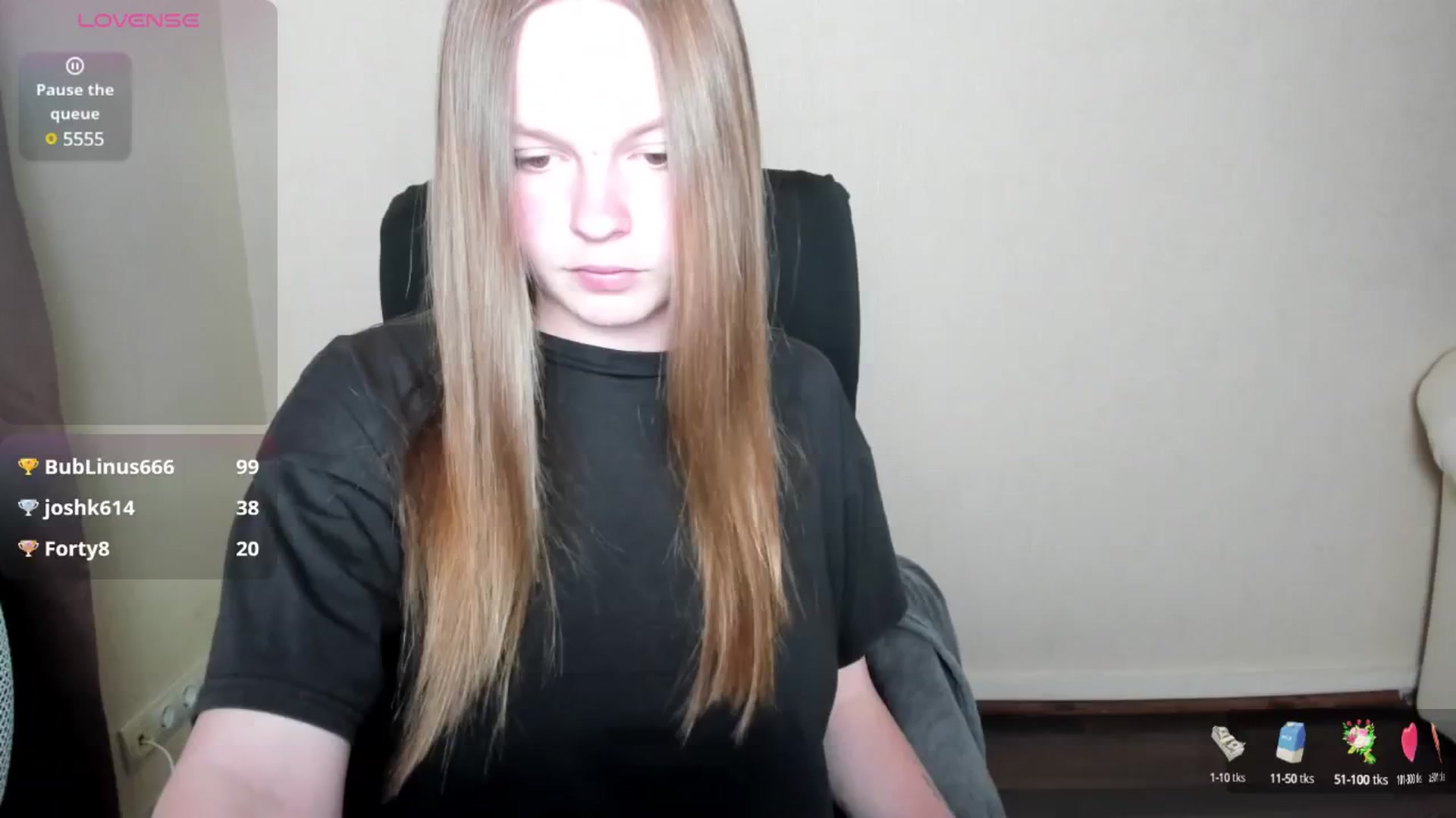 Gallery image thumbnail from CuteDina's myfreecams stream on, 05/02/2025, 09:32 image 9 of 20