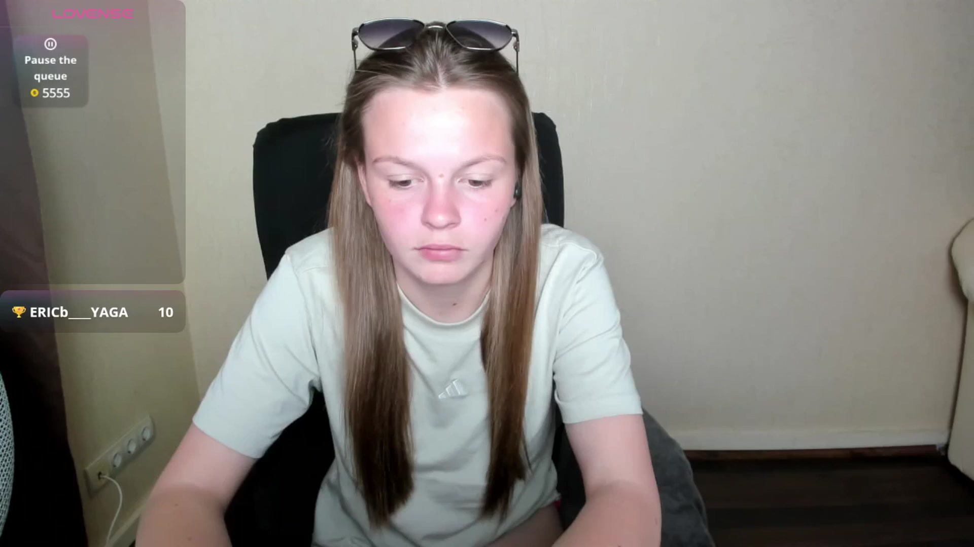 Gallery image thumbnail from CuteDina's myfreecams stream on, 05/04/2025, 09:39 image 15 of 20