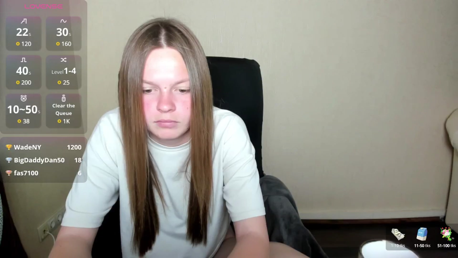 Gallery image thumbnail from CuteDina's myfreecams stream on, 05/05/2025, 08:22 image 16 of 20